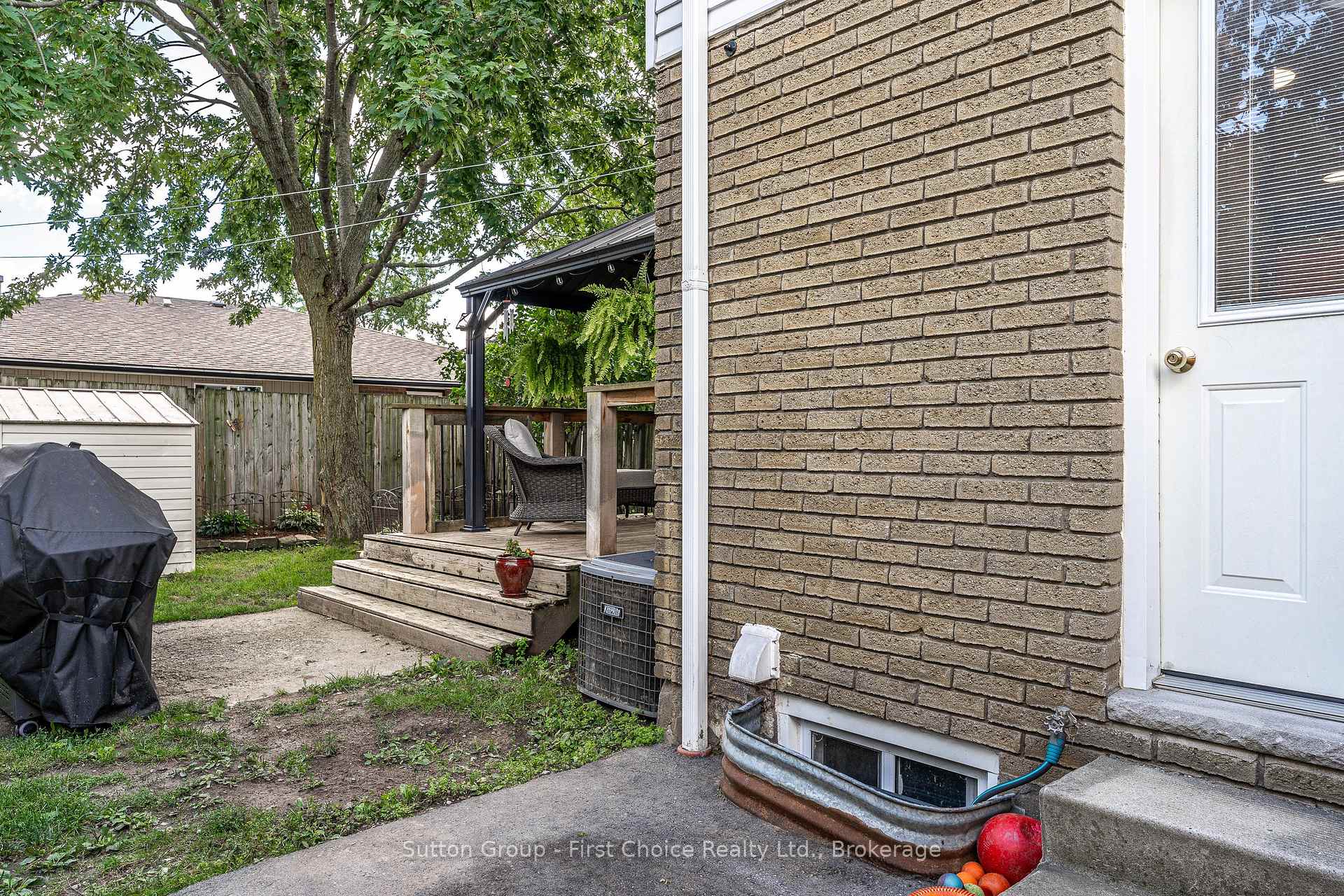 Photo 27 of 97 Graham Crescent, Stratford — HOMEH