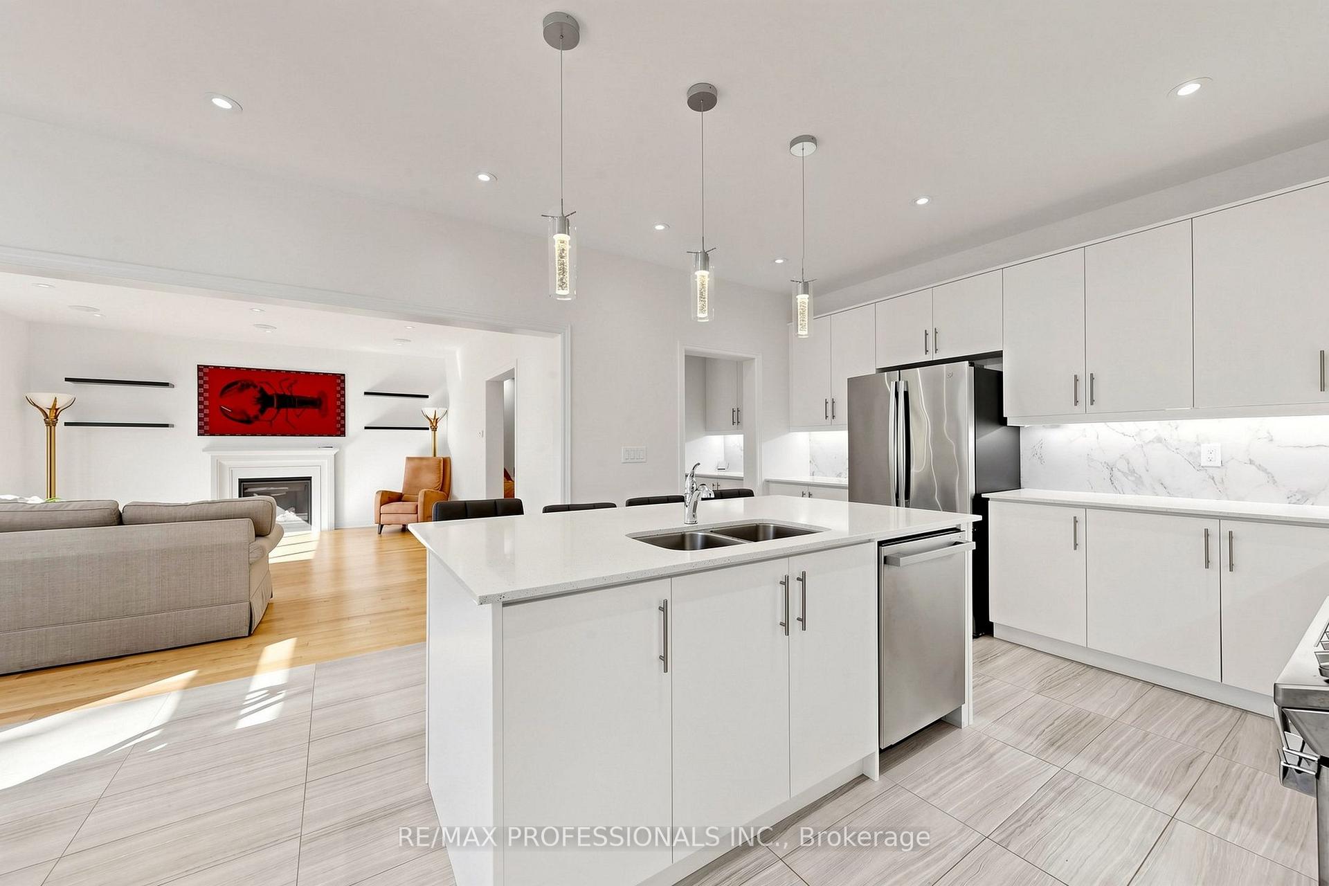 Photo 12 of 1450 Davis Loop, Innisfil, Lefroy — HOMEH