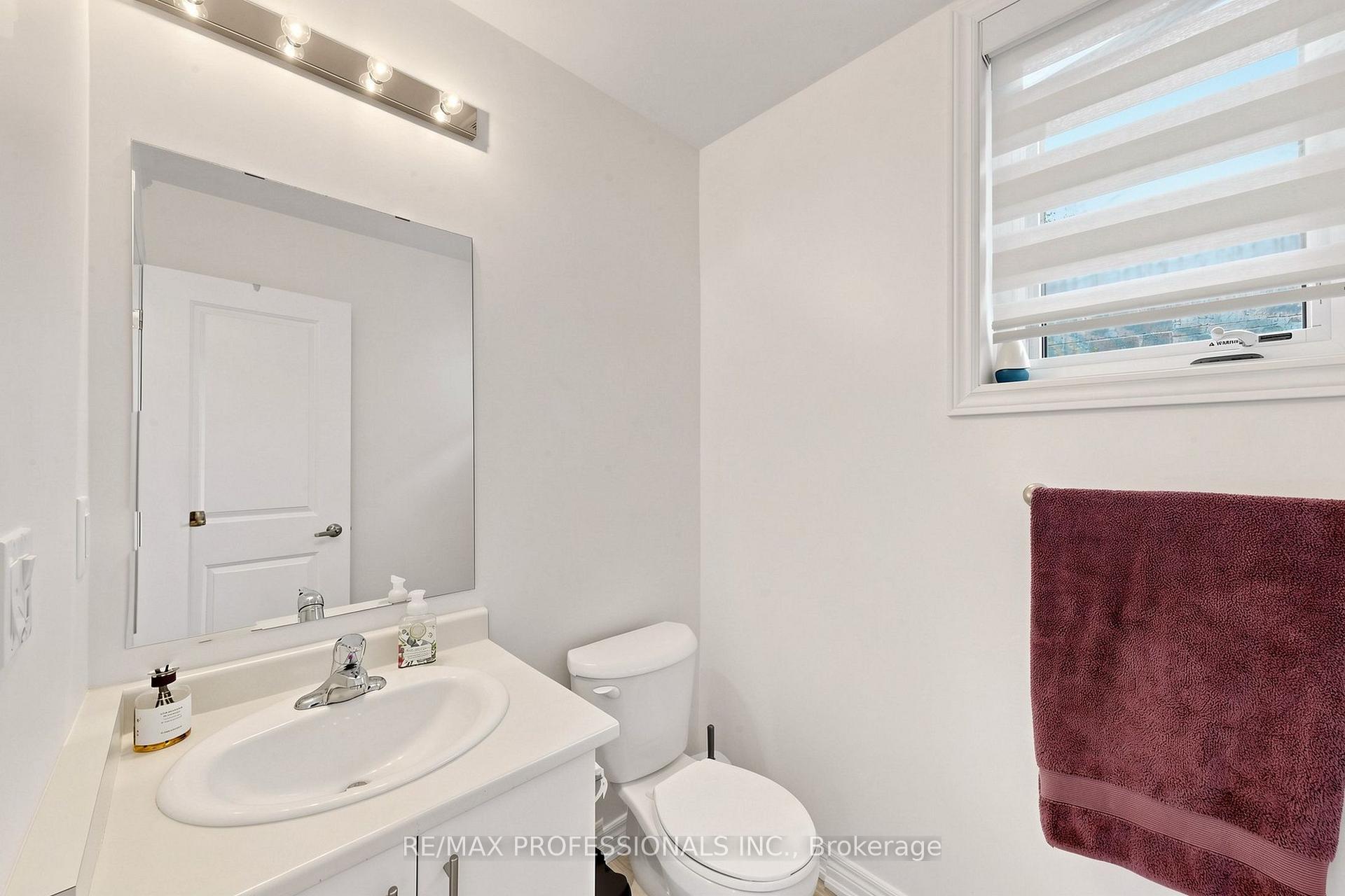 Photo 15 of 1450 Davis Loop, Innisfil, Lefroy — HOMEH
