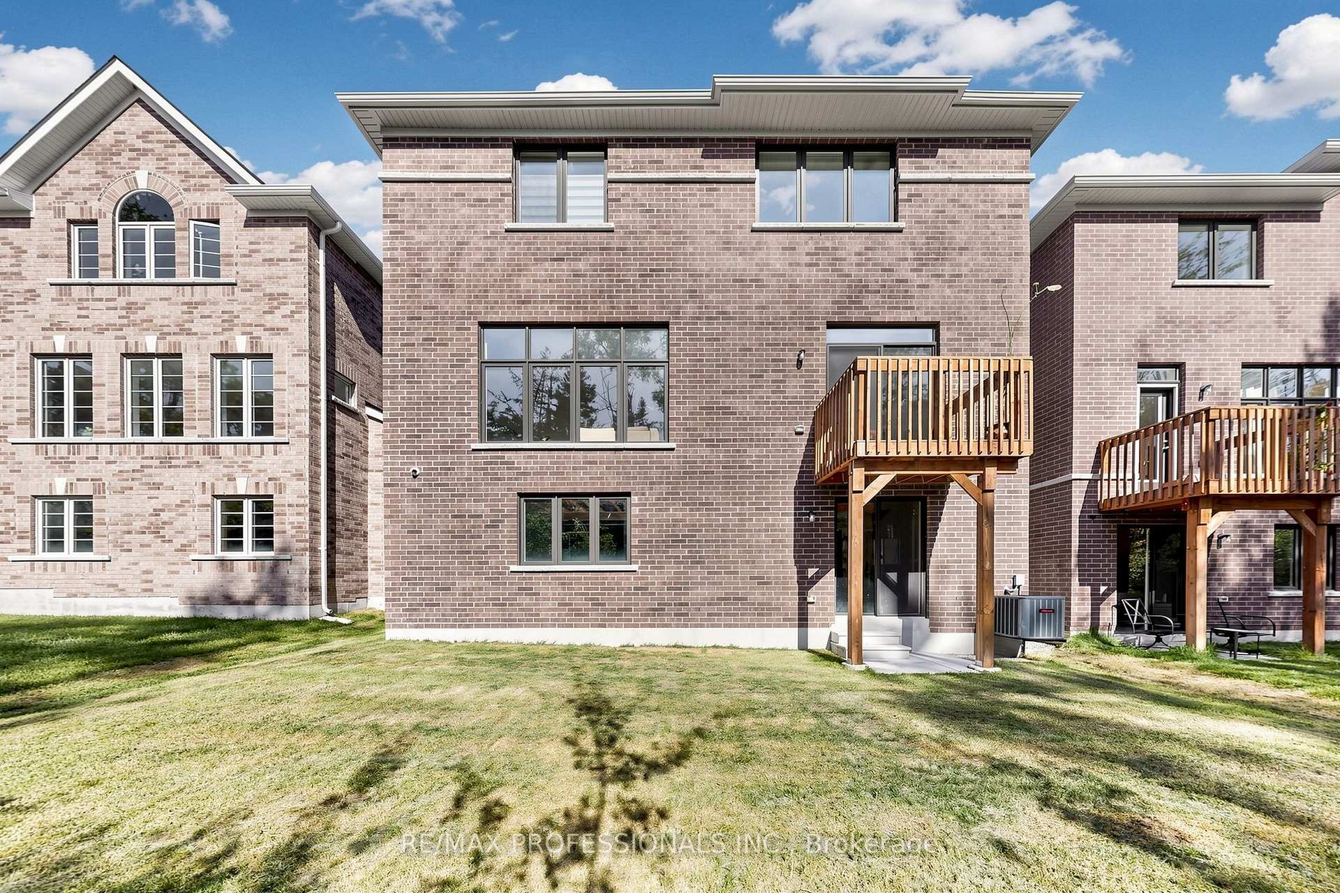 Photo 27 of 1450 Davis Loop, Innisfil, Lefroy — HOMEH