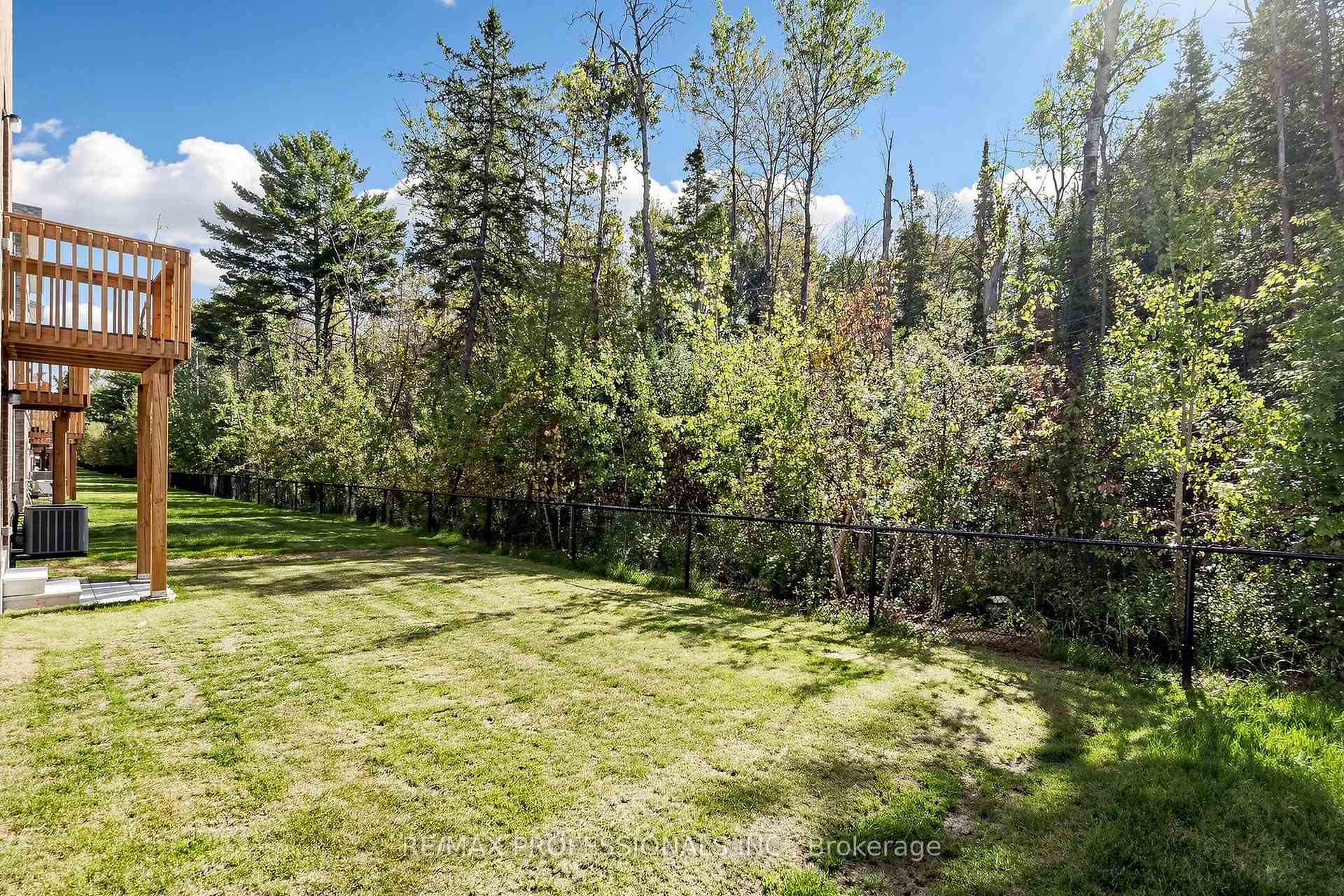 Photo 29 of 1450 Davis Loop, Innisfil, Lefroy — HOMEH