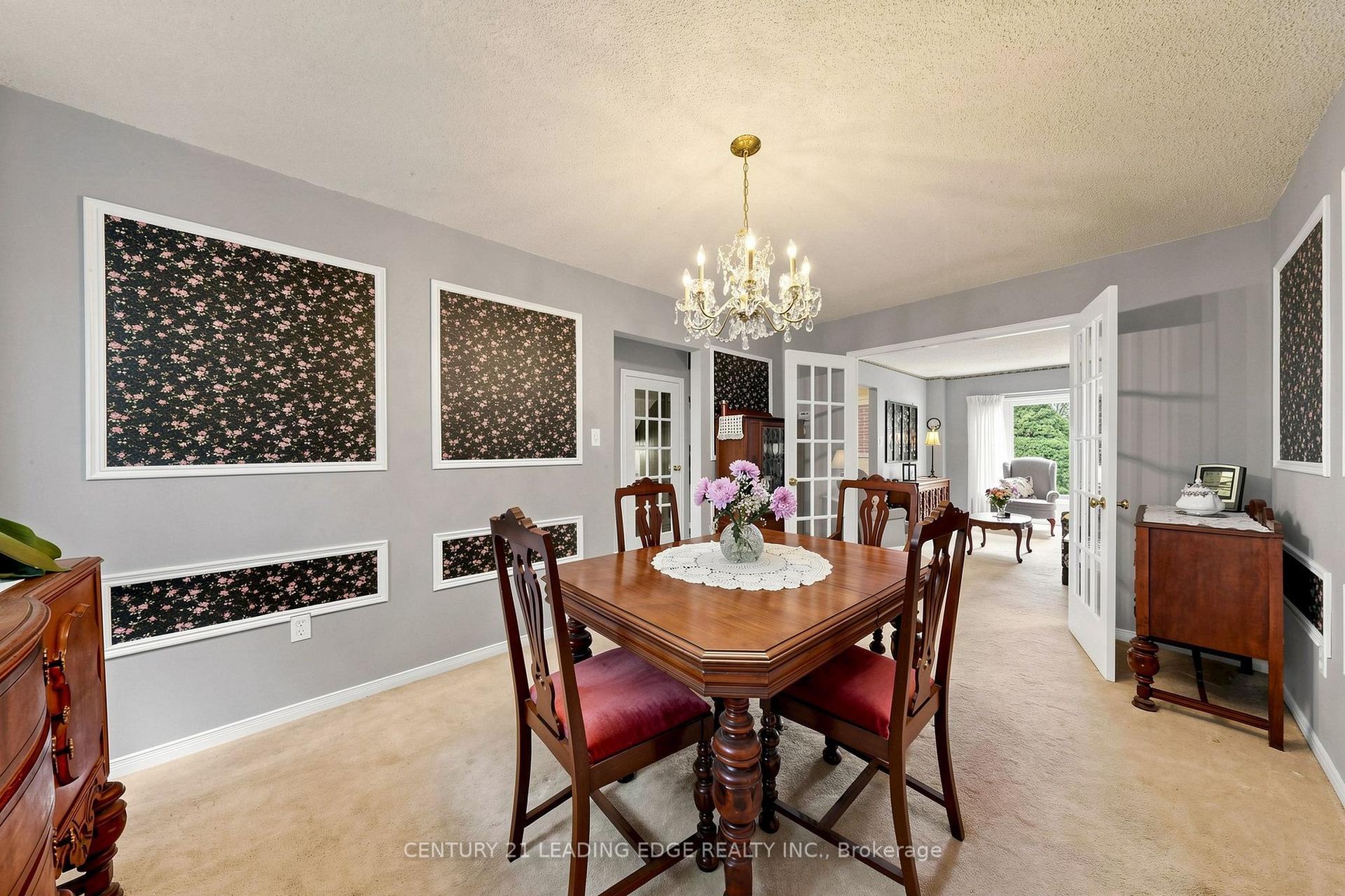 Photo 7 of 76 Tilman Circle, Markham, Markham Village — HOMEH