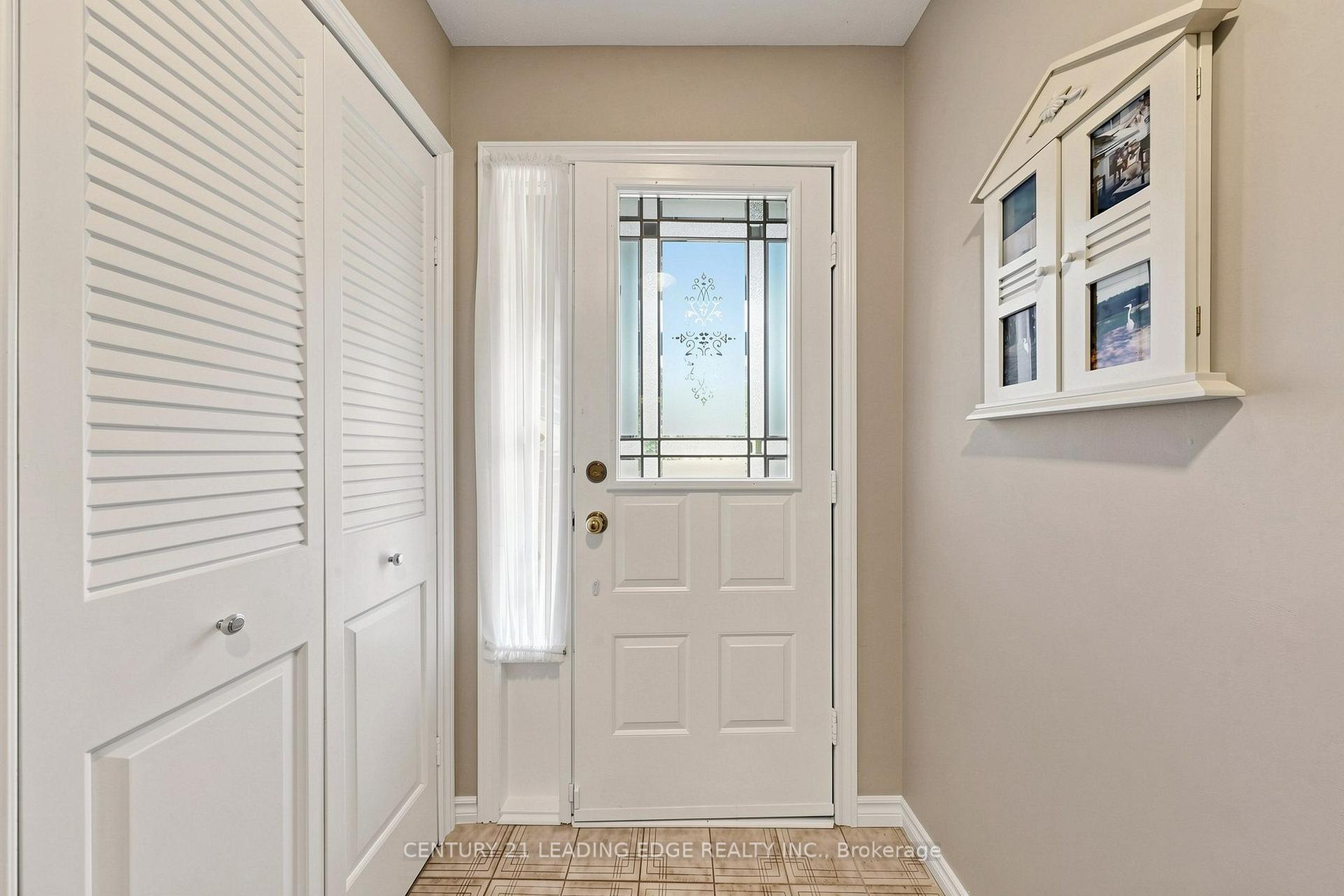 Photo 23 of 76 Tilman Circle, Markham, Markham Village — HOMEH