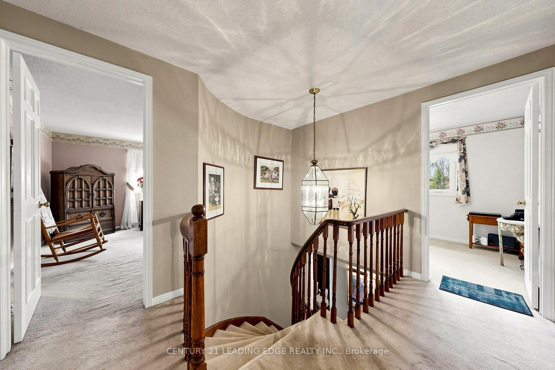 Photo 24 of 76 Tilman Circle, Markham, Markham Village — HOMEH