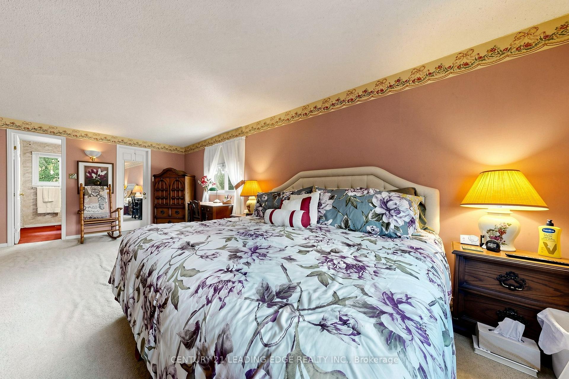 Photo 26 of 76 Tilman Circle, Markham, Markham Village — HOMEH