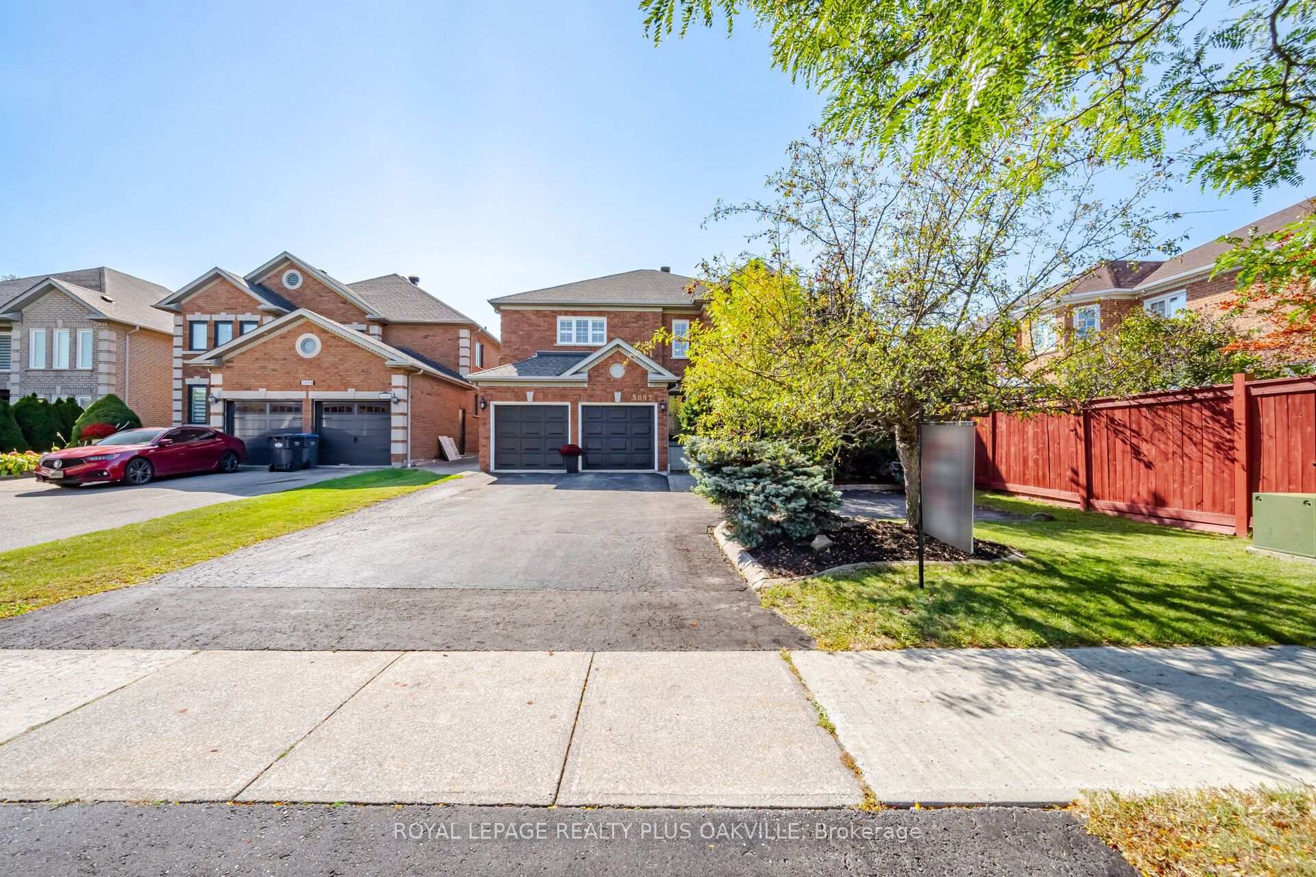 Photo 2 of 5892 Glen Erin Drive, Mississauga, Central Erin Mills — HOMEH