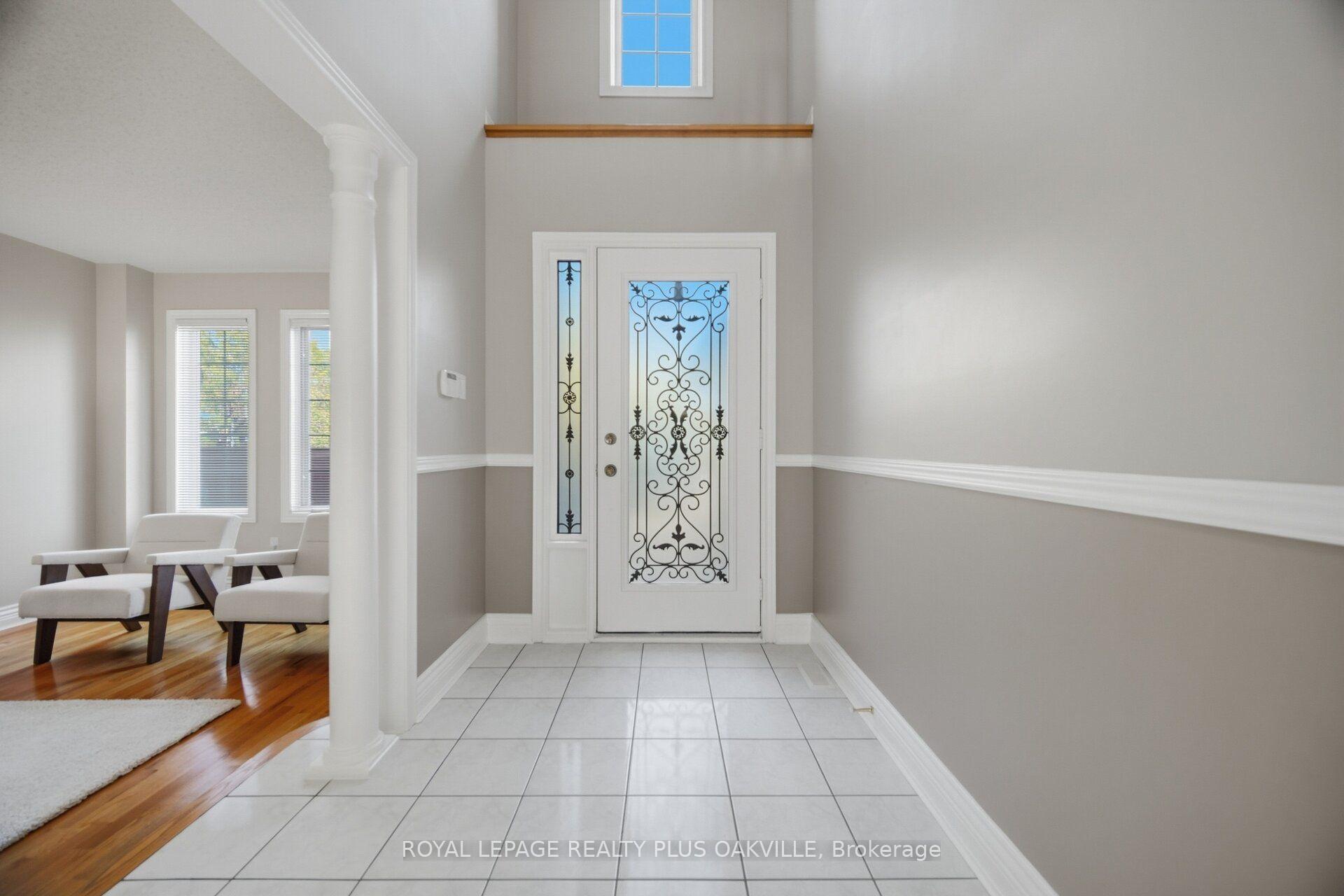 Photo 4 of 5892 Glen Erin Drive, Mississauga, Central Erin Mills — HOMEH