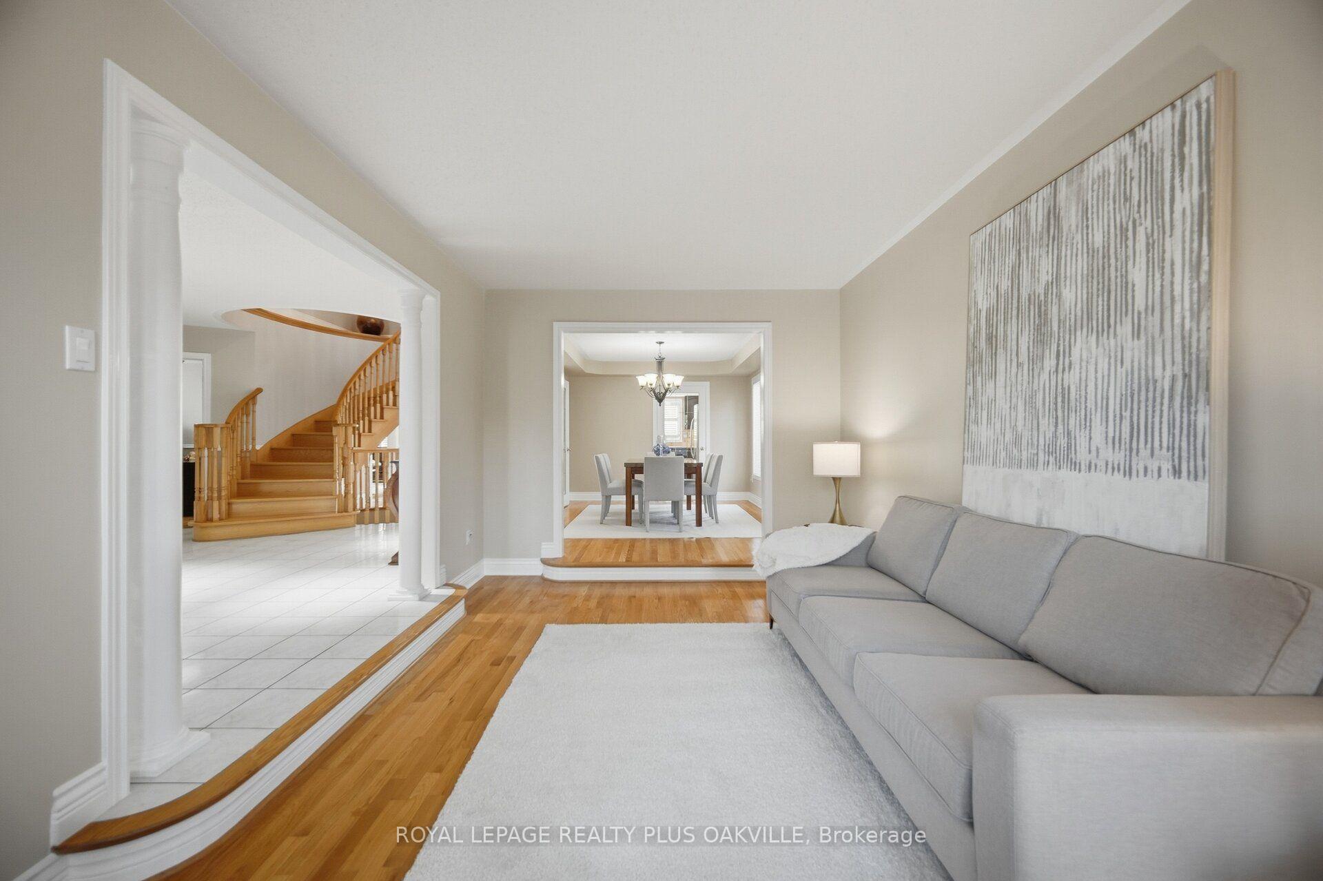 Photo 12 of 5892 Glen Erin Drive, Mississauga, Central Erin Mills — HOMEH