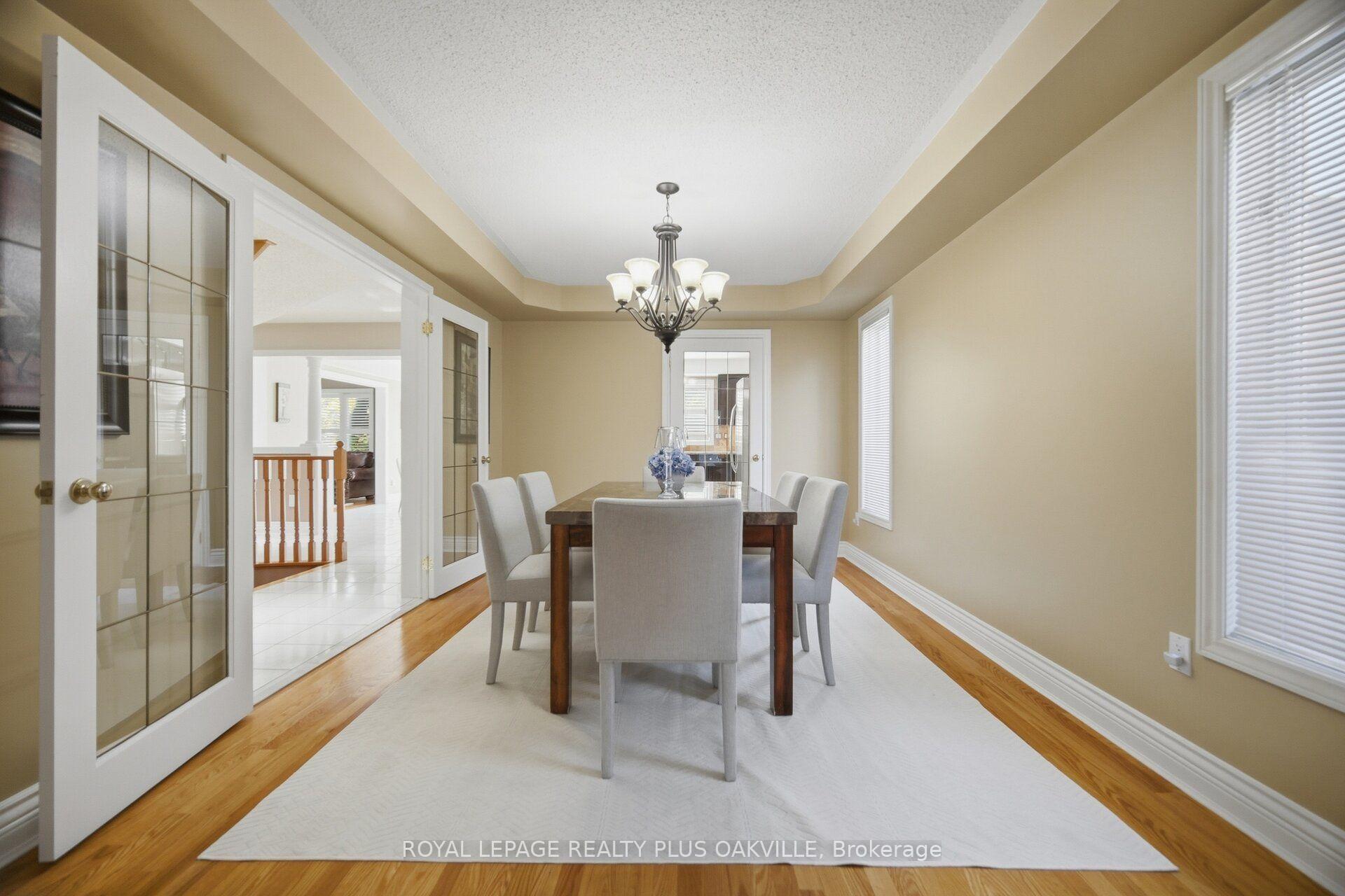 Photo 13 of 5892 Glen Erin Drive, Mississauga, Central Erin Mills — HOMEH