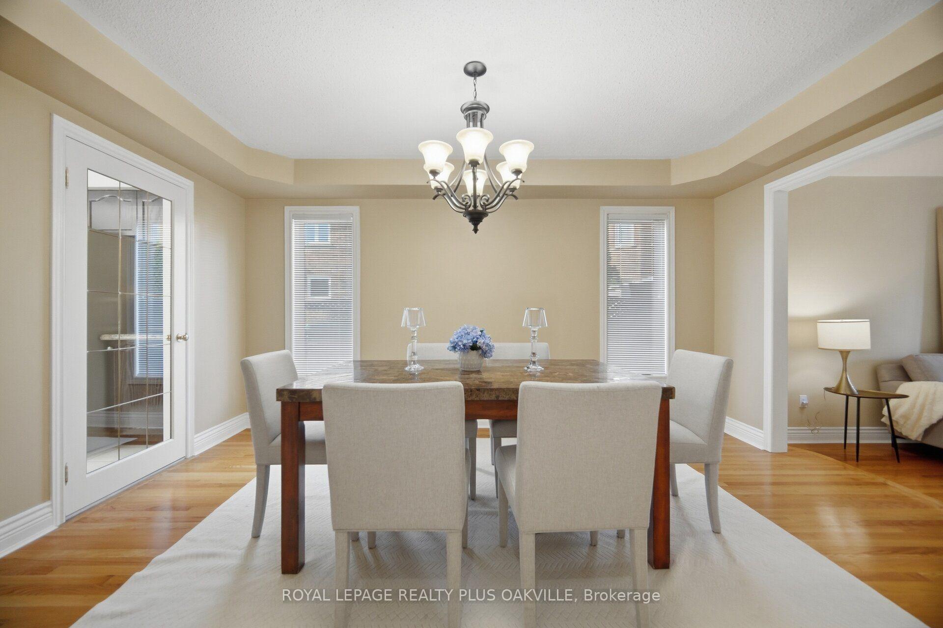 Photo 14 of 5892 Glen Erin Drive, Mississauga, Central Erin Mills — HOMEH