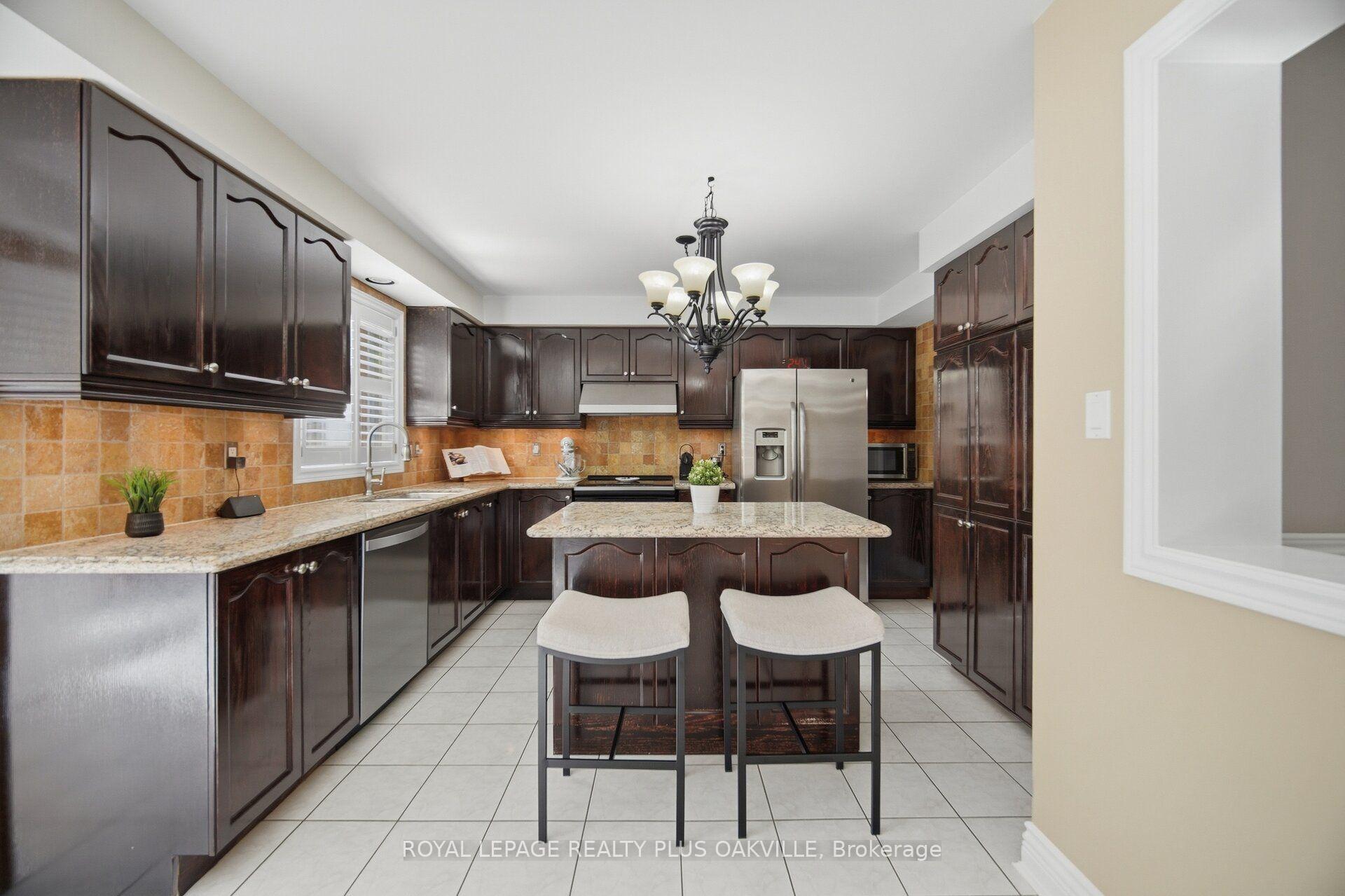Photo 19 of 5892 Glen Erin Drive, Mississauga, Central Erin Mills — HOMEH