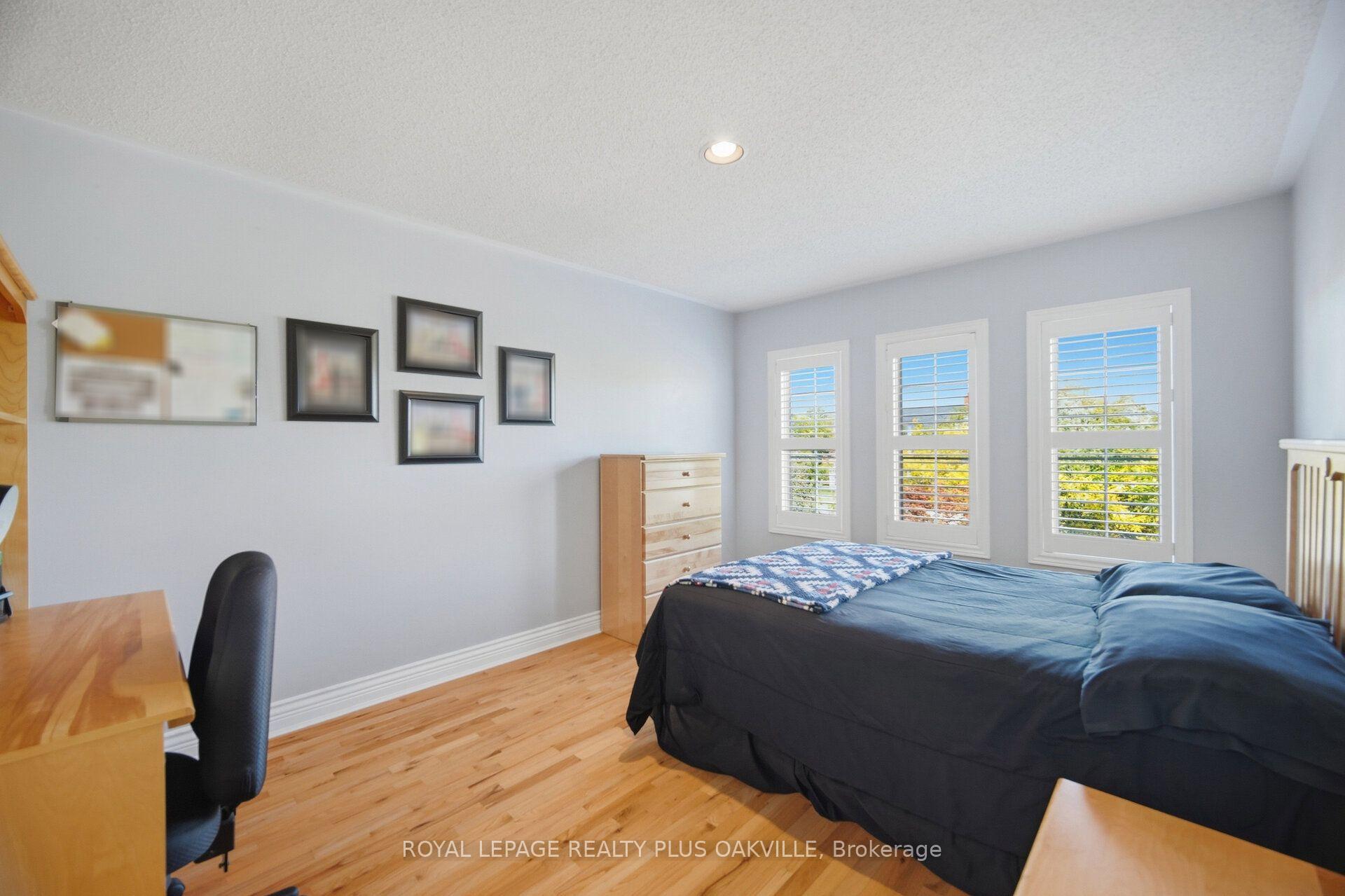 Photo 33 of 5892 Glen Erin Drive, Mississauga, Central Erin Mills — HOMEH