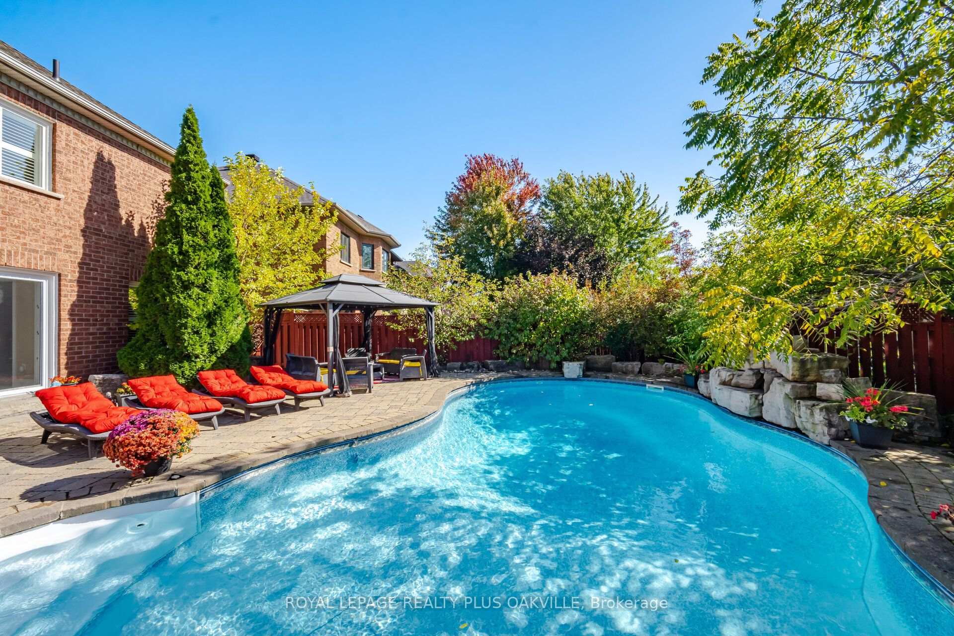Photo 45 of 5892 Glen Erin Drive, Mississauga, Central Erin Mills — HOMEH