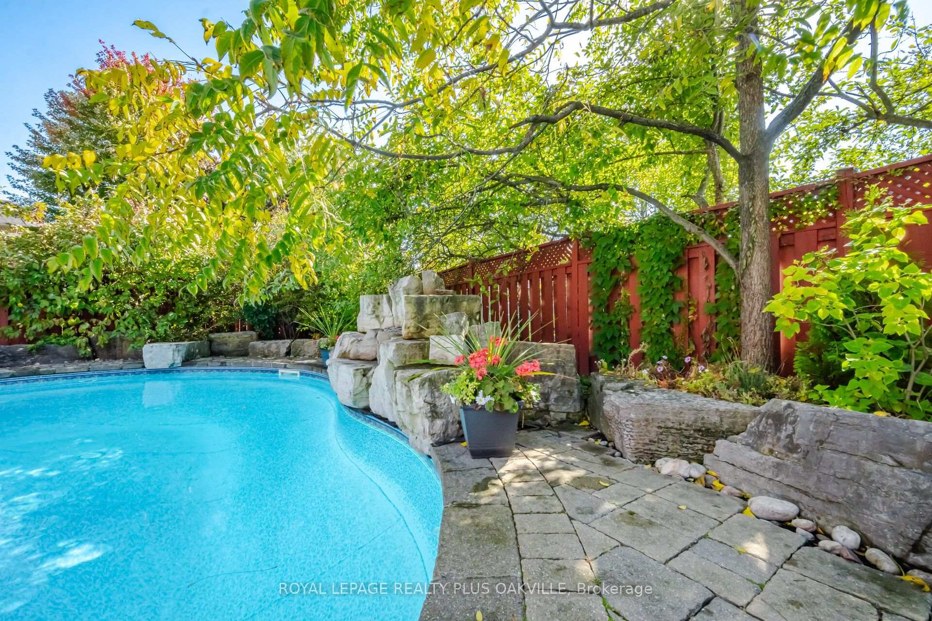 Photo 47 of 5892 Glen Erin Drive, Mississauga, Central Erin Mills — HOMEH