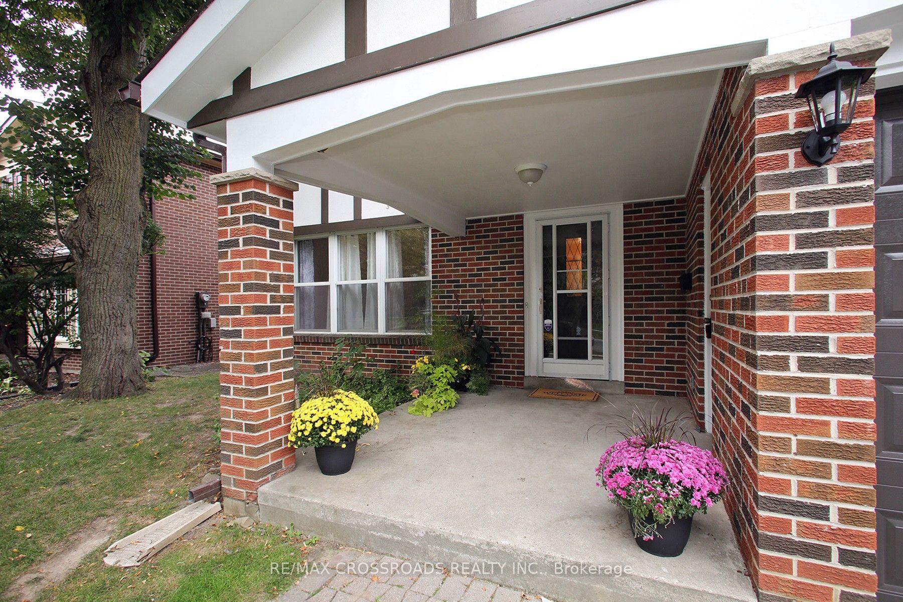 Photo 3 of 57 Kimberdale Crescent, Scarborough, L'Amoreaux — HOMEH