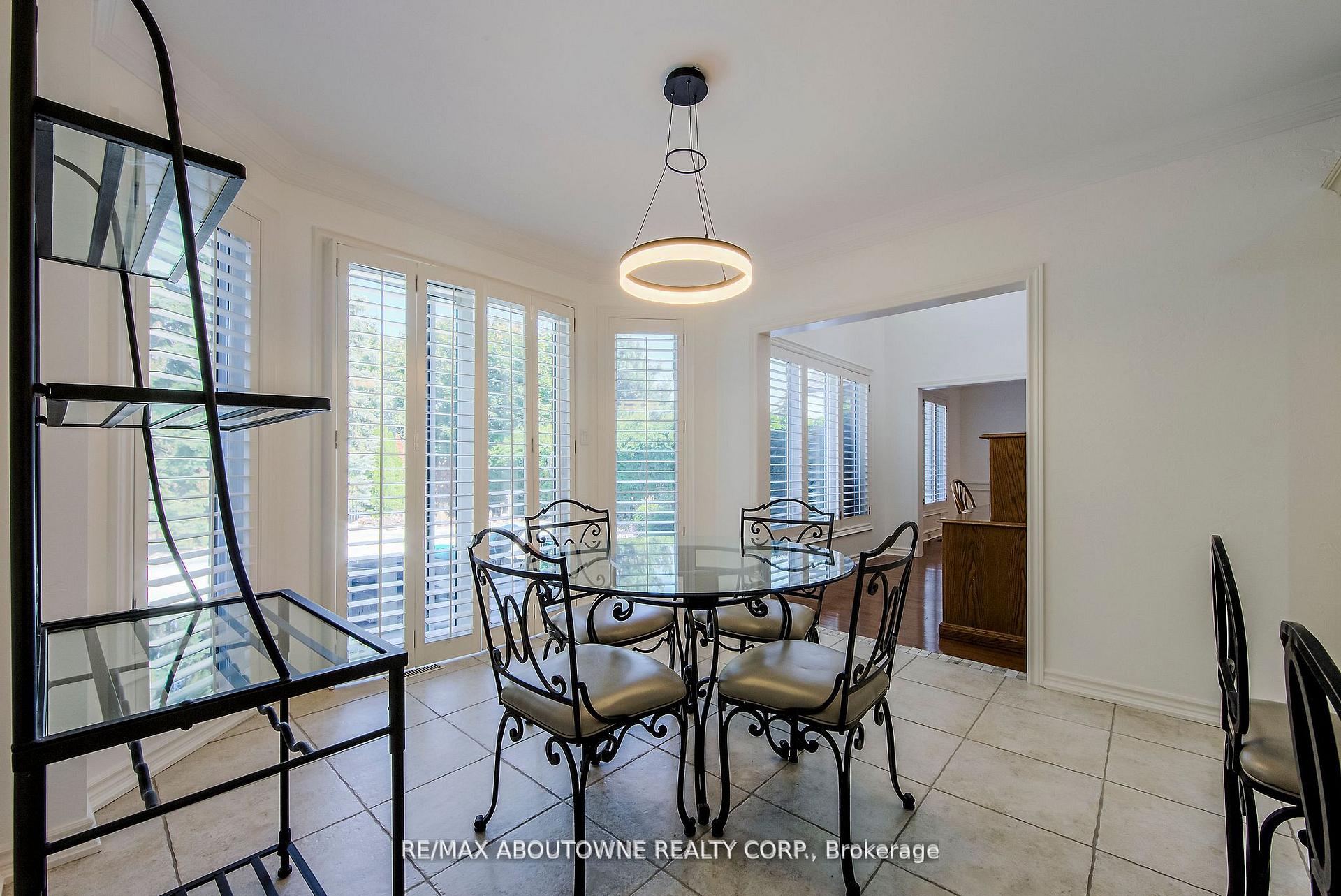 Photo 13 of 1487 The Links Drive, Oakville, Glen Abbey — HOMEH