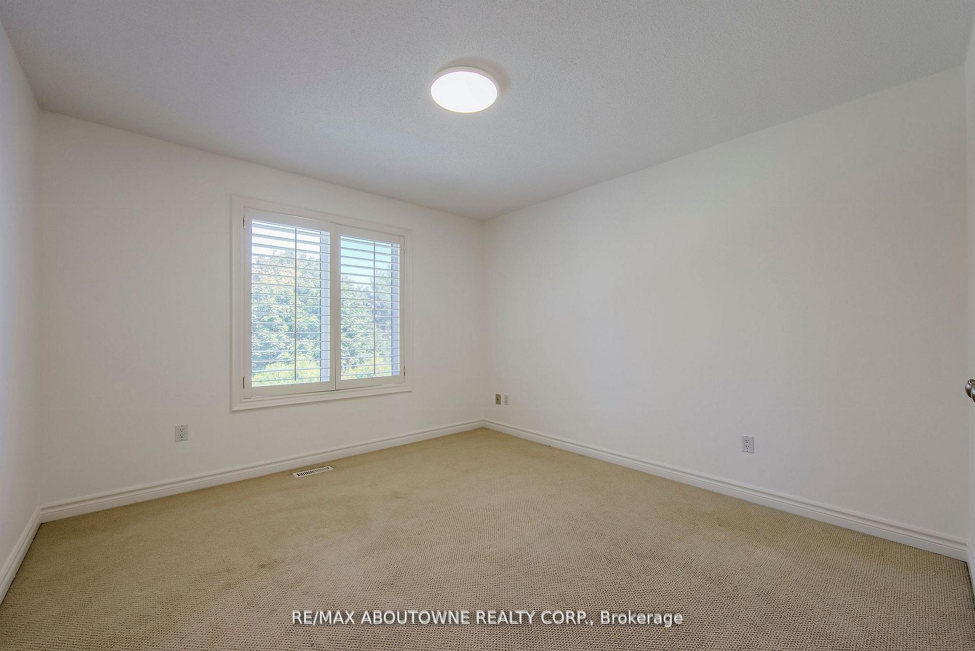 Photo 17 of 1487 The Links Drive, Oakville, Glen Abbey — HOMEH