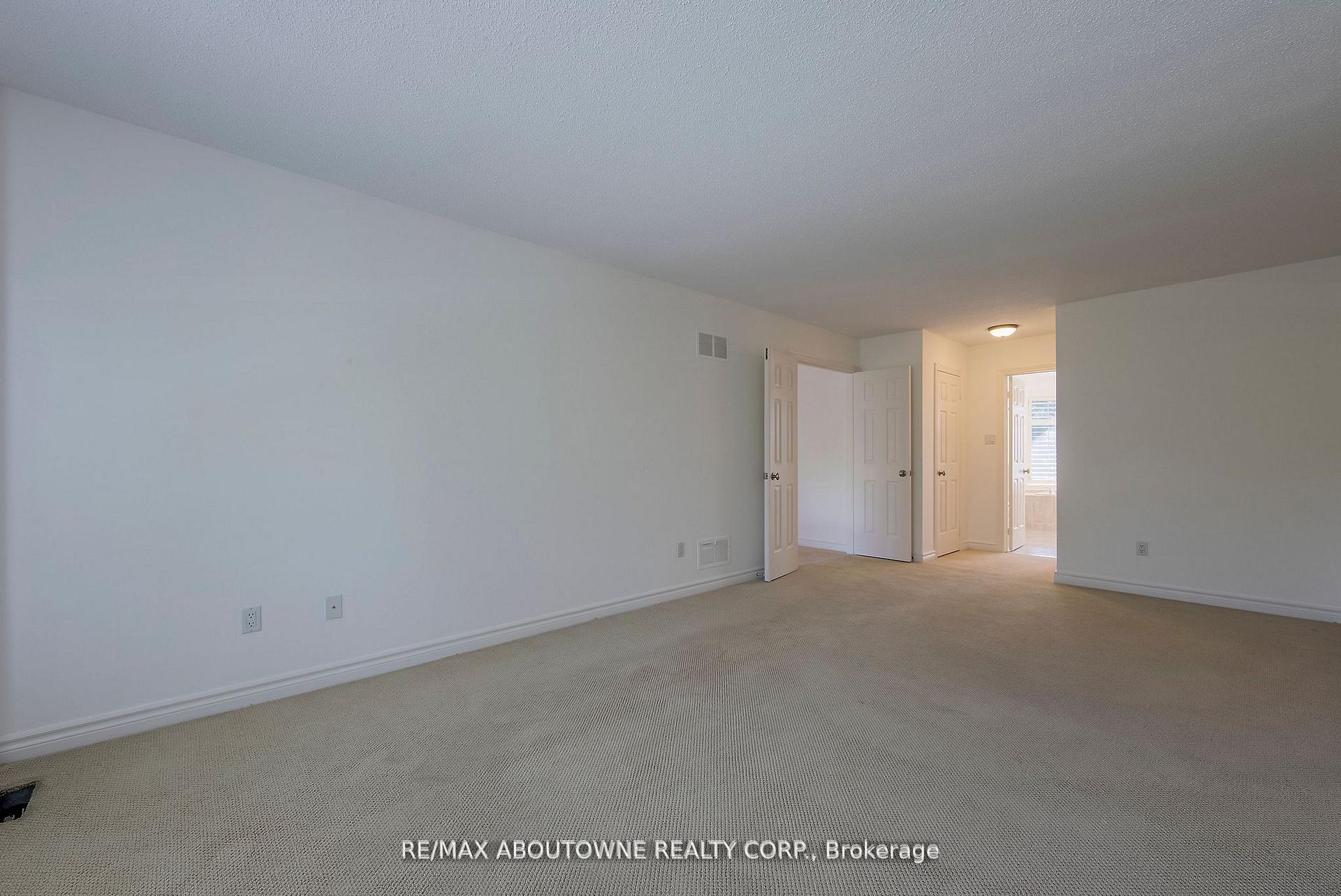 Photo 21 of 1487 The Links Drive, Oakville, Glen Abbey — HOMEH
