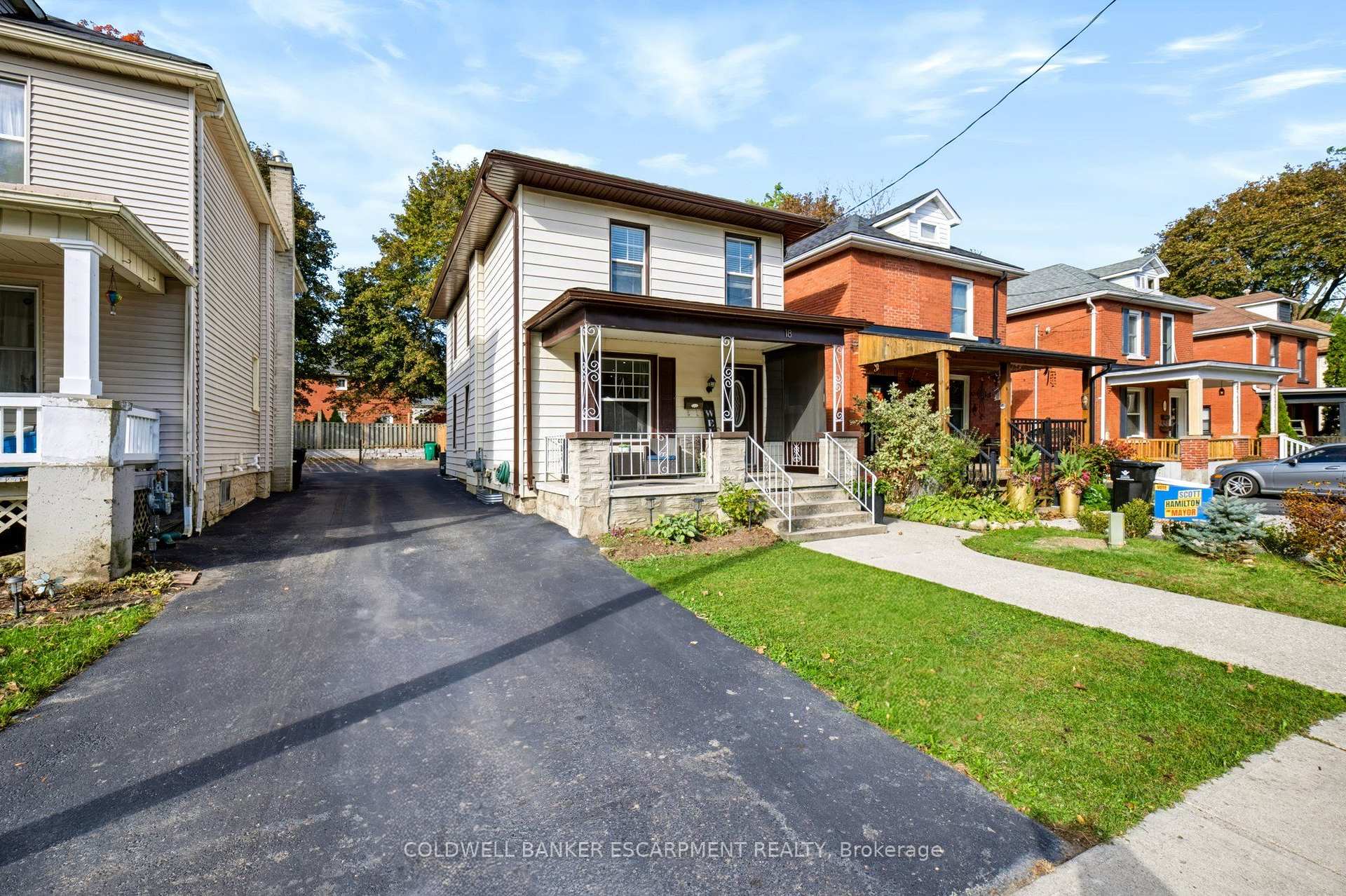 Photo 2 of 18 Lowrey Avenue N, Cambridge, East Galt — HOMEH