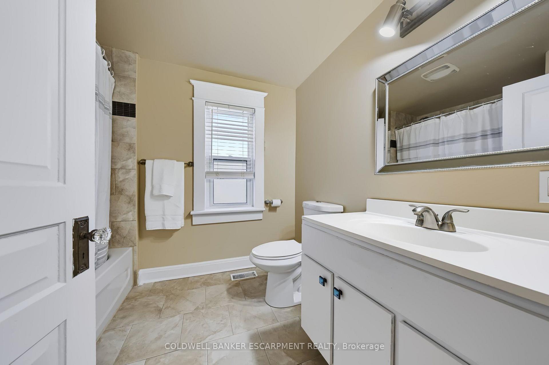 Photo 24 of 18 Lowrey Avenue N, Cambridge, East Galt — HOMEH