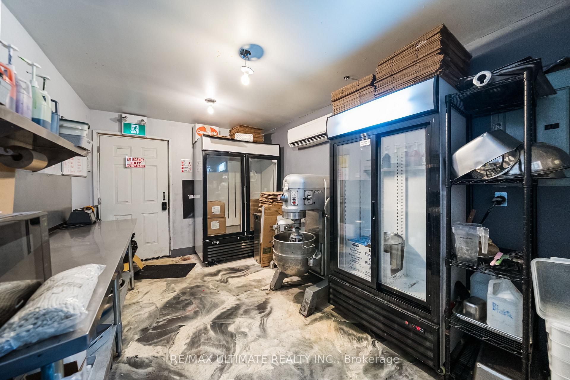 Photo 12 of 831 Queen Street W, Toronto, Niagara — HOMEH