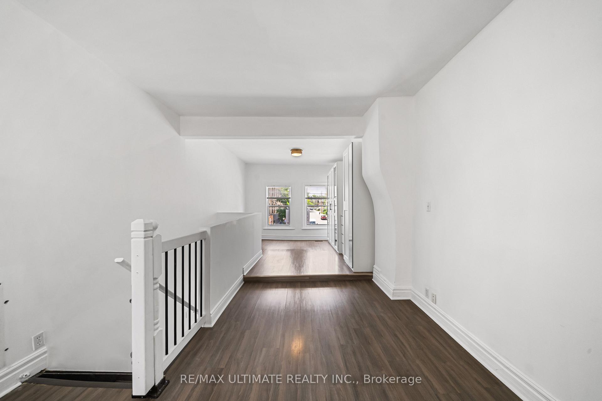 Photo 18 of 831 Queen Street W, Toronto, Niagara — HOMEH