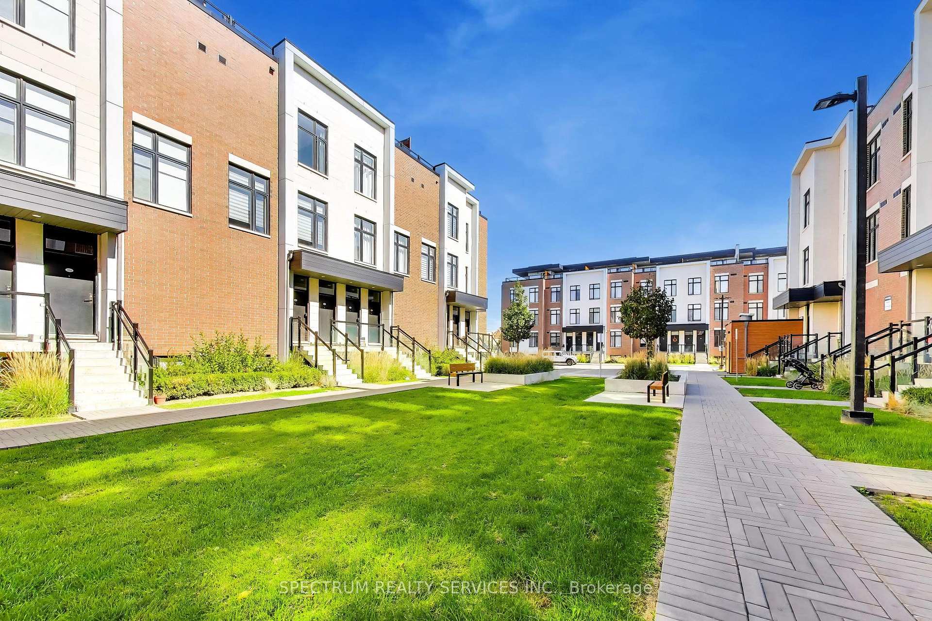 Photo 5 of Unit 224, 9560 Islington Avenue, Vaughan, Sonoma Heights — HOMEH