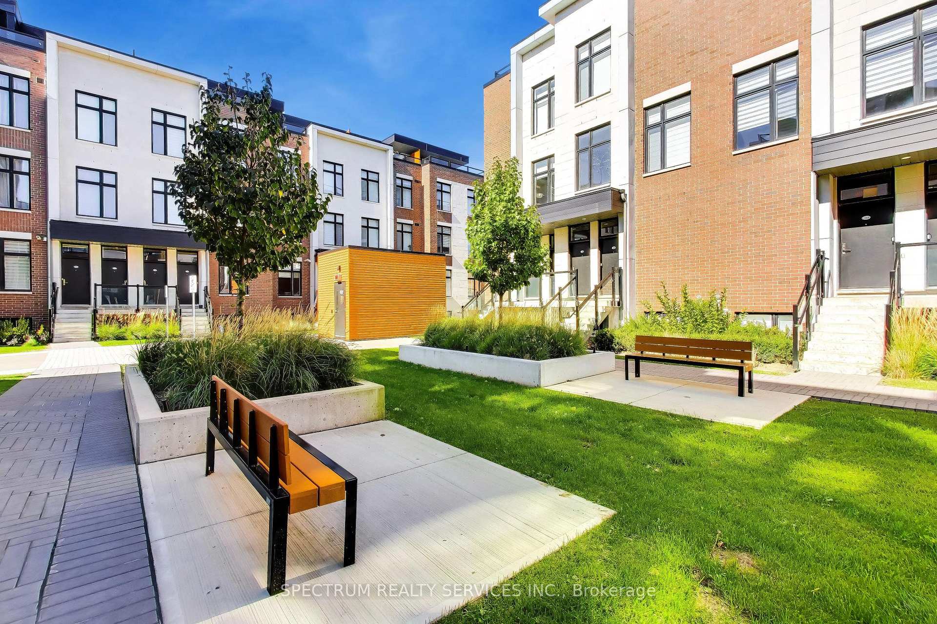 Photo 6 of Unit 224, 9560 Islington Avenue, Vaughan, Sonoma Heights — HOMEH