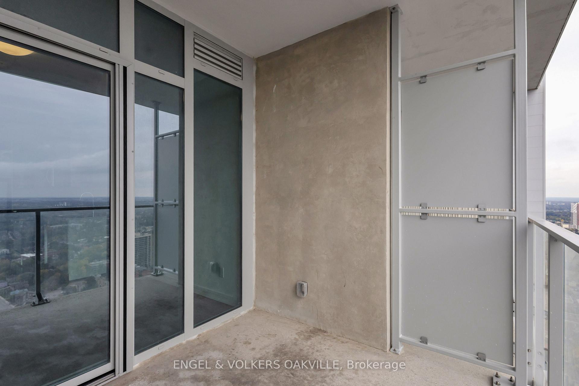 Photo 8 of Unit 3912, 60 Frederick Street, Kitchener, Civic Centre — HOMEH