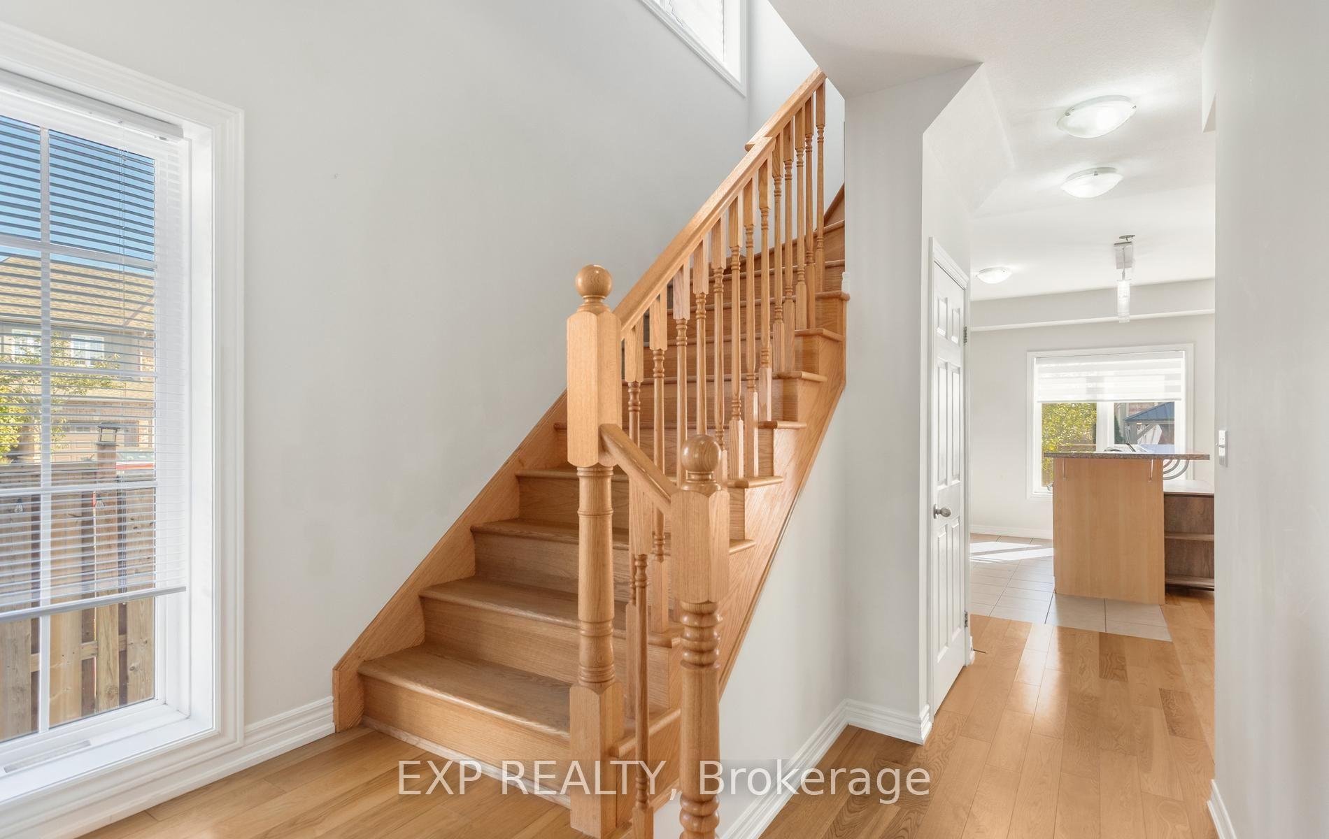 Photo 8 of Unit 10, 47 Madonna Drive, Hamilton, Hamilton Beach — HOMEH