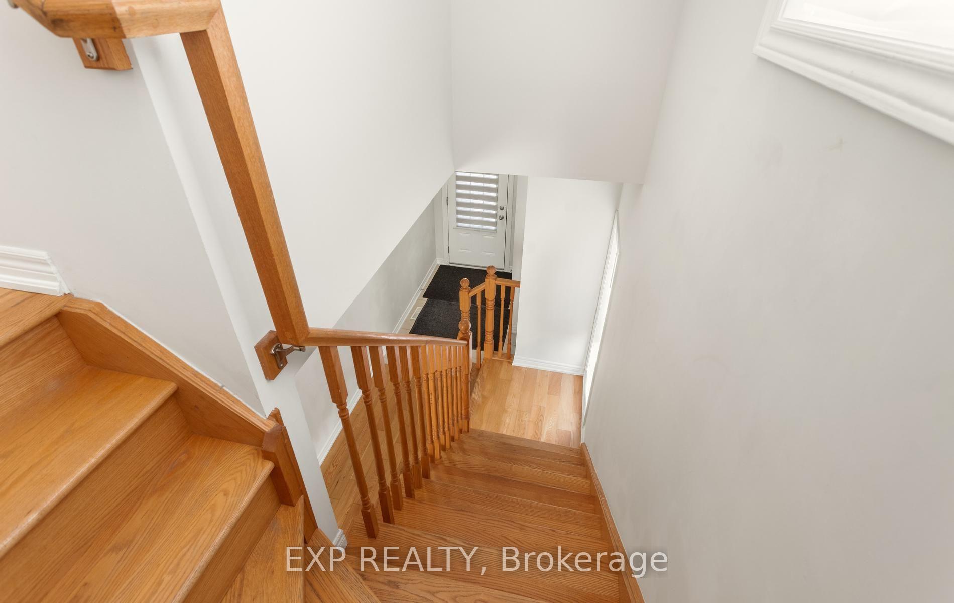 Photo 23 of Unit 10, 47 Madonna Drive, Hamilton, Hamilton Beach — HOMEH