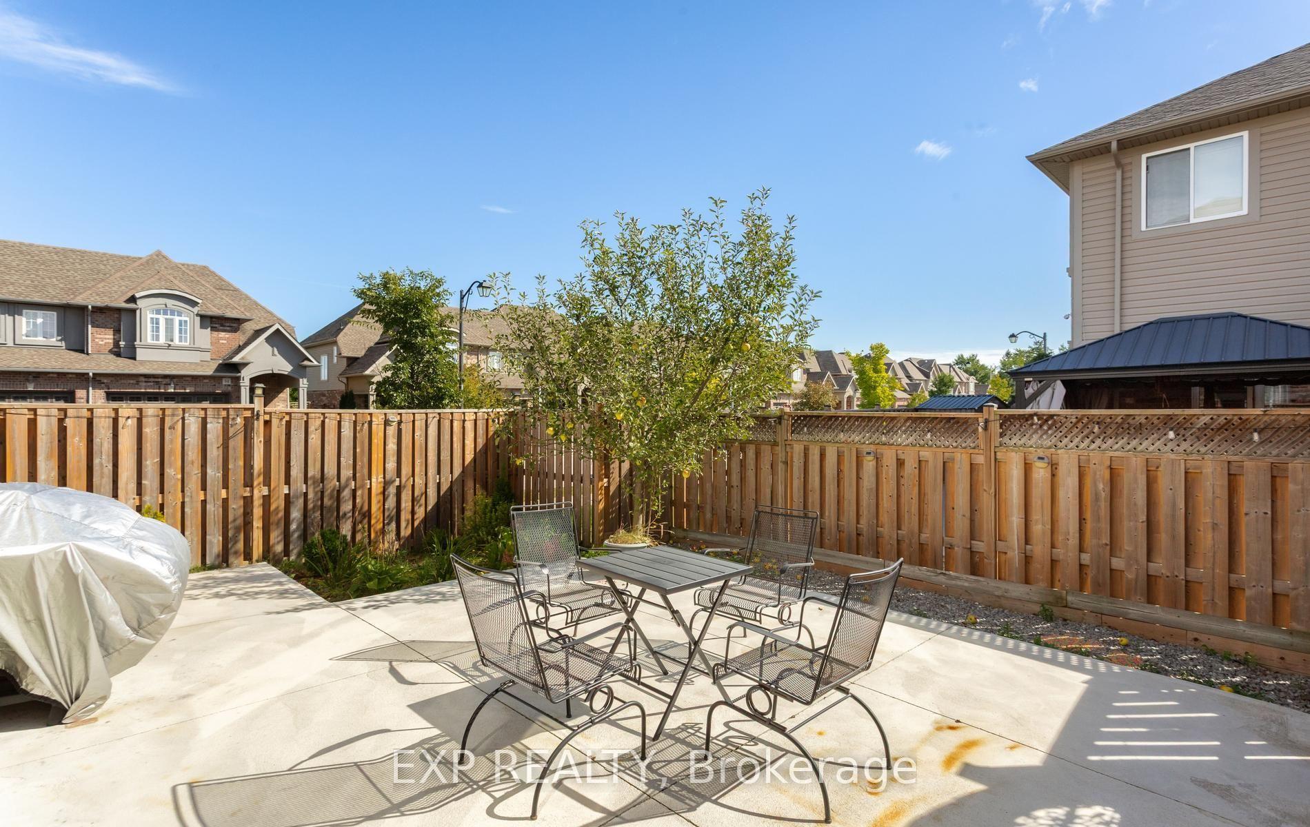 Photo 46 of Unit 10, 47 Madonna Drive, Hamilton, Hamilton Beach — HOMEH