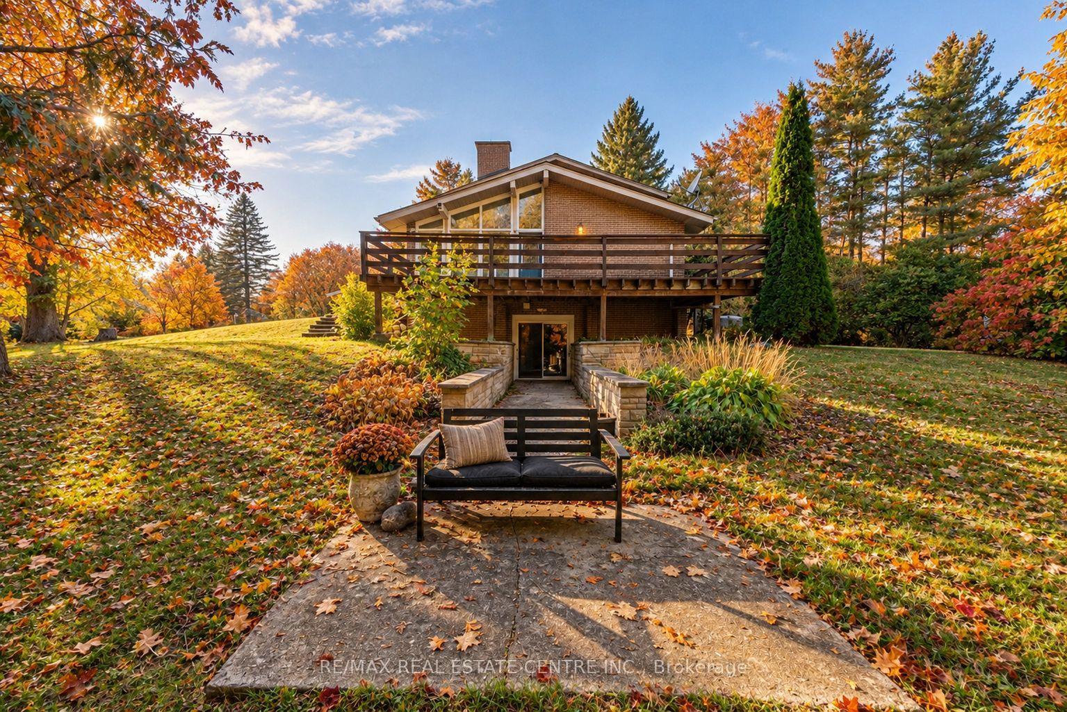 Photo 5 of 1 Cedar Drive, Caledon, Rural Caledon — HOMEH