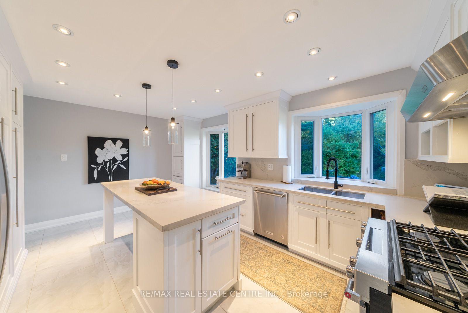 Photo 16 of 1 Cedar Drive, Caledon, Rural Caledon — HOMEH
