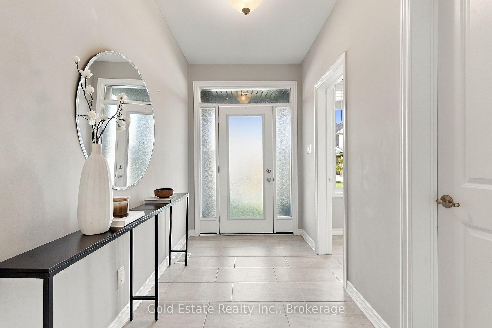 Photo 4 of 516 Alcor Terrace, Ottawa, Barrhaven - Half Moon Bay — HOMEH