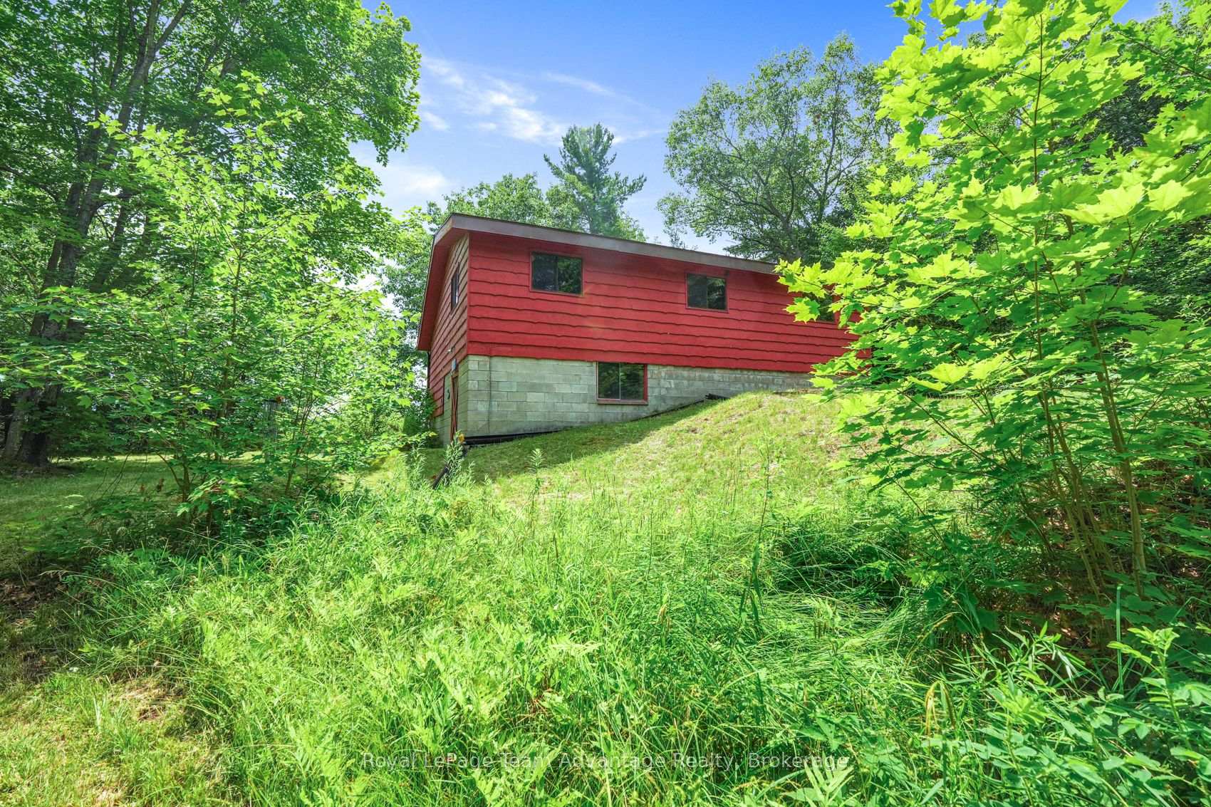 Photo 9 of 32 Christie Court, Seguin — HOMEH
