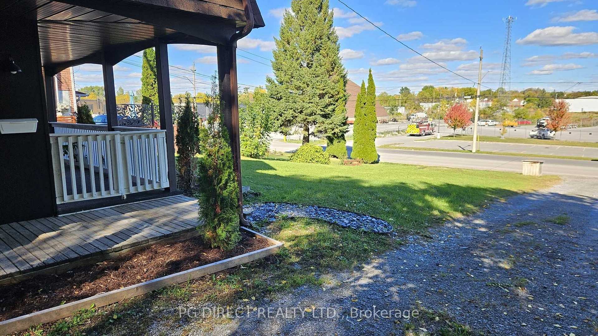 Photo 3 of 48 Wallbridge Crescent, Belleville, Belleville Ward — HOMEH