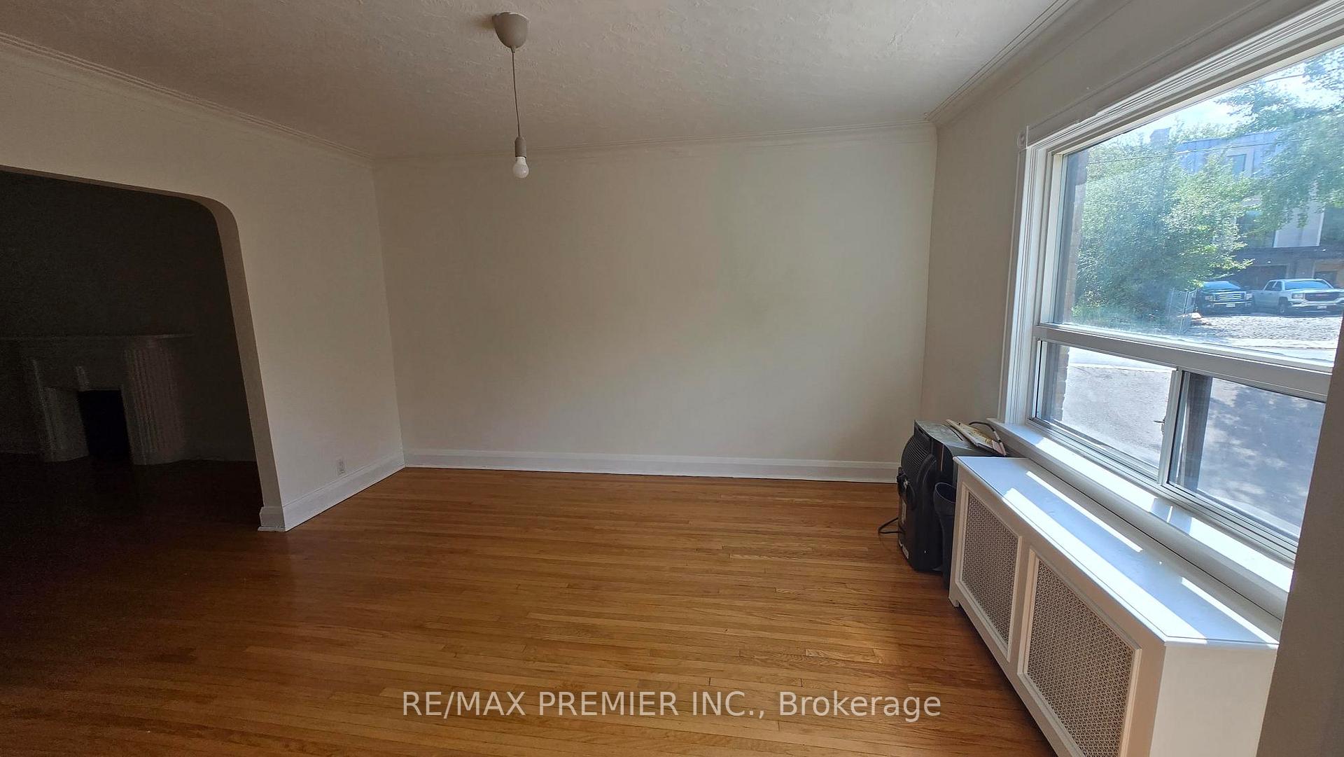 Photo 2 of 1342 Avenue Road, Toronto, Lawrence Park South — HOMEH