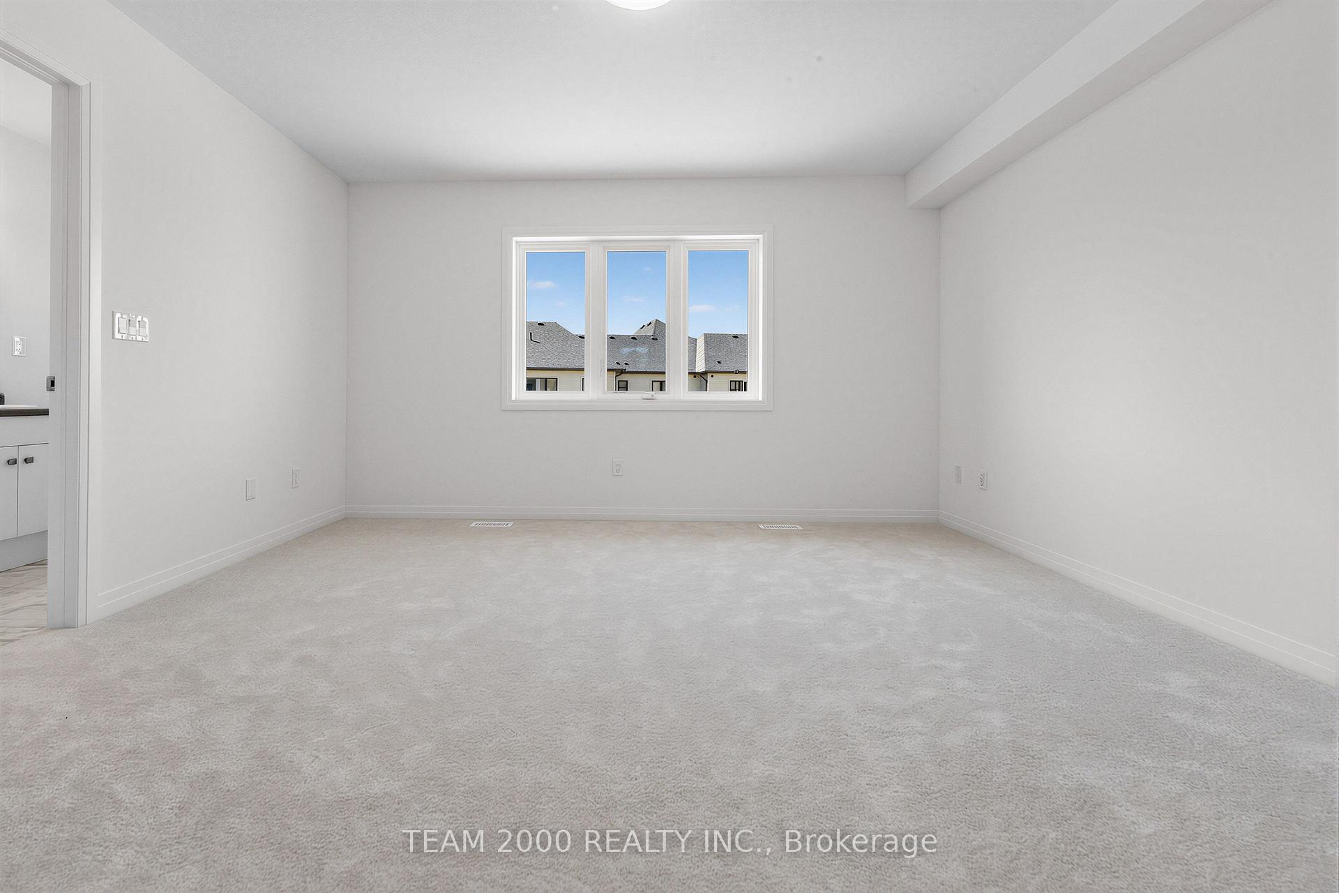 Photo 21 of 887 Douro Street S, Stratford — HOMEH