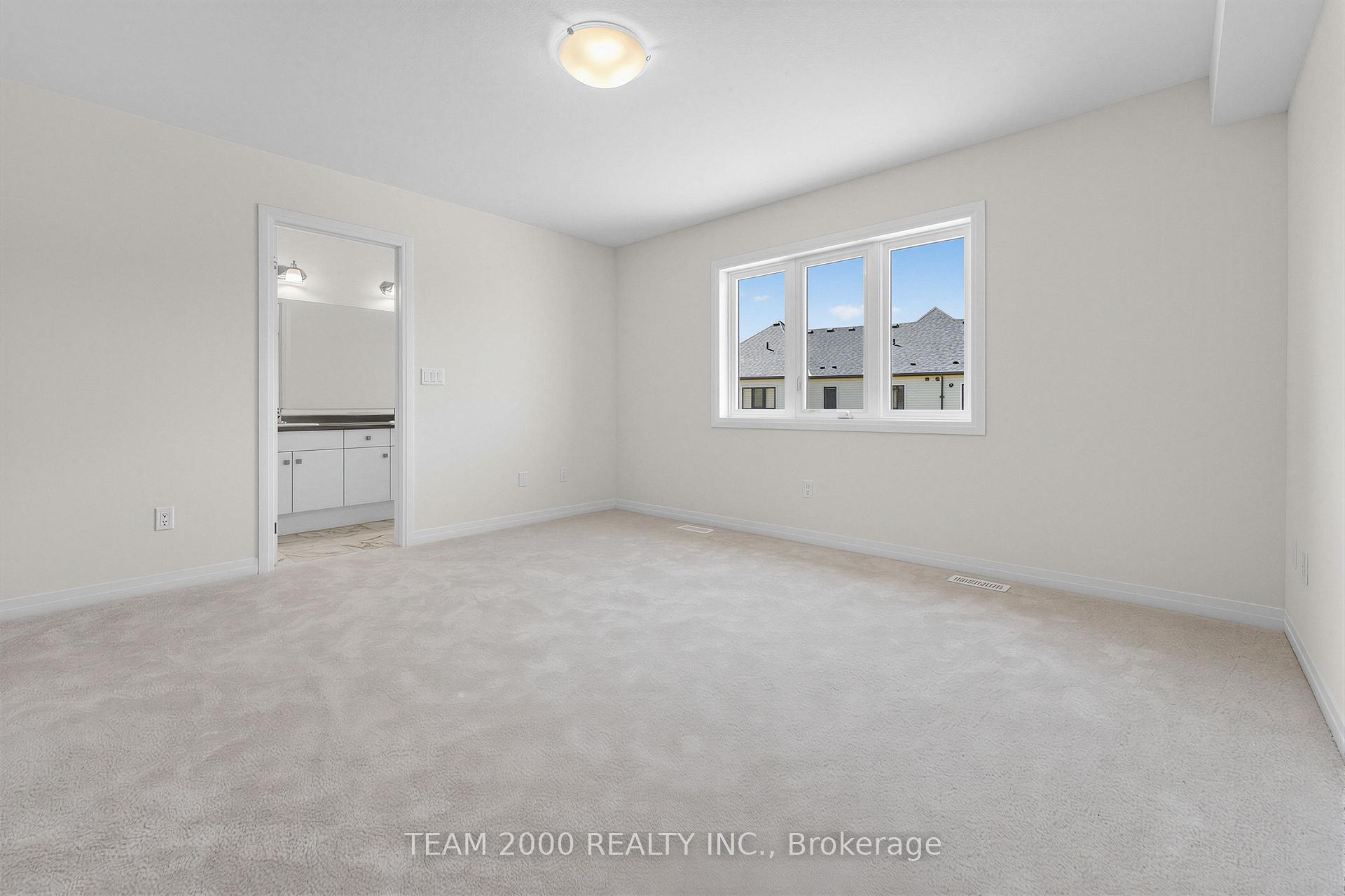 Photo 22 of 887 Douro Street S, Stratford — HOMEH