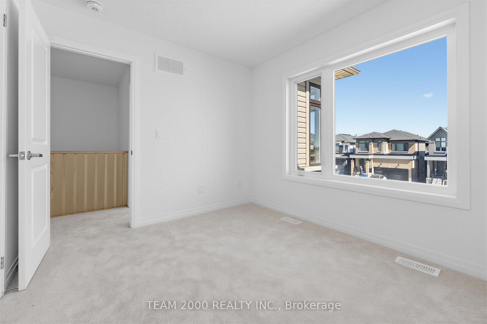 Photo 27 of 887 Douro Street S, Stratford — HOMEH