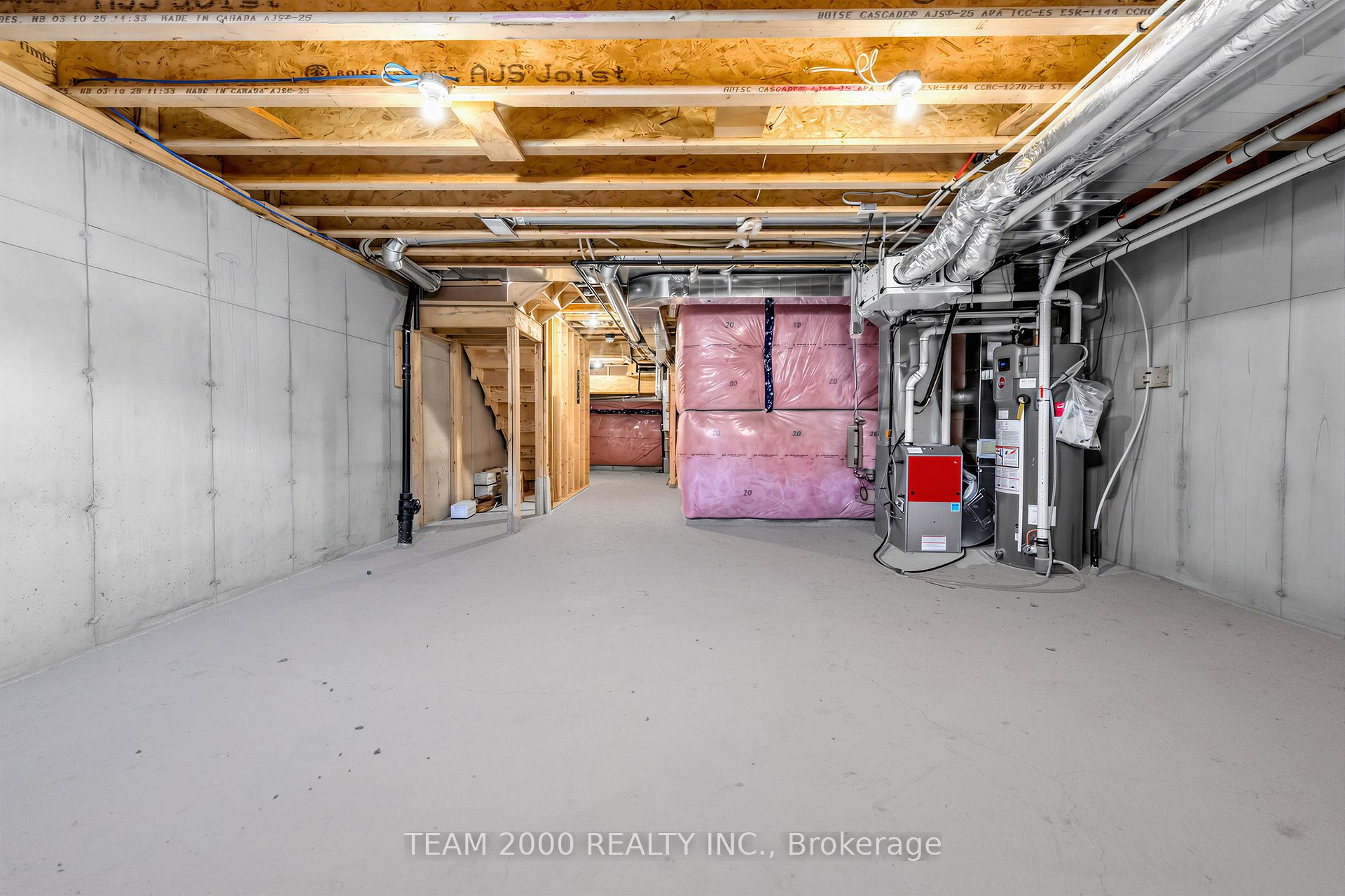 Photo 32 of 887 Douro Street S, Stratford — HOMEH