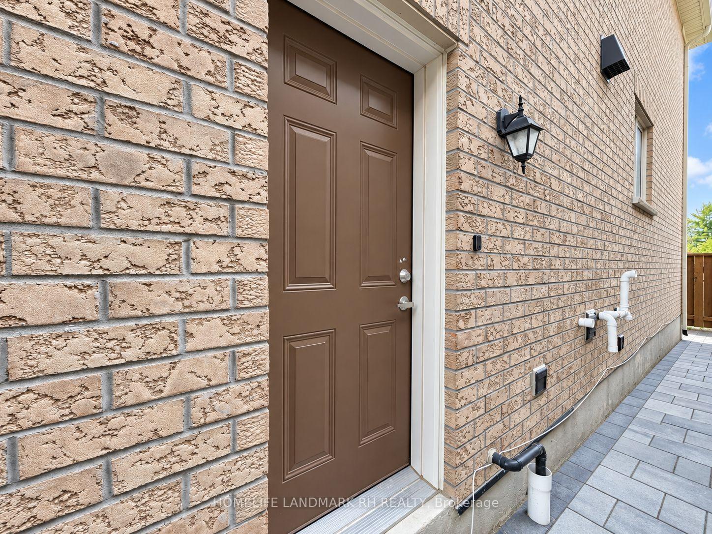 Photo 4 of Unit BASEMENT, 6 Liam Lane, Markham, Cedarwood — HOMEH