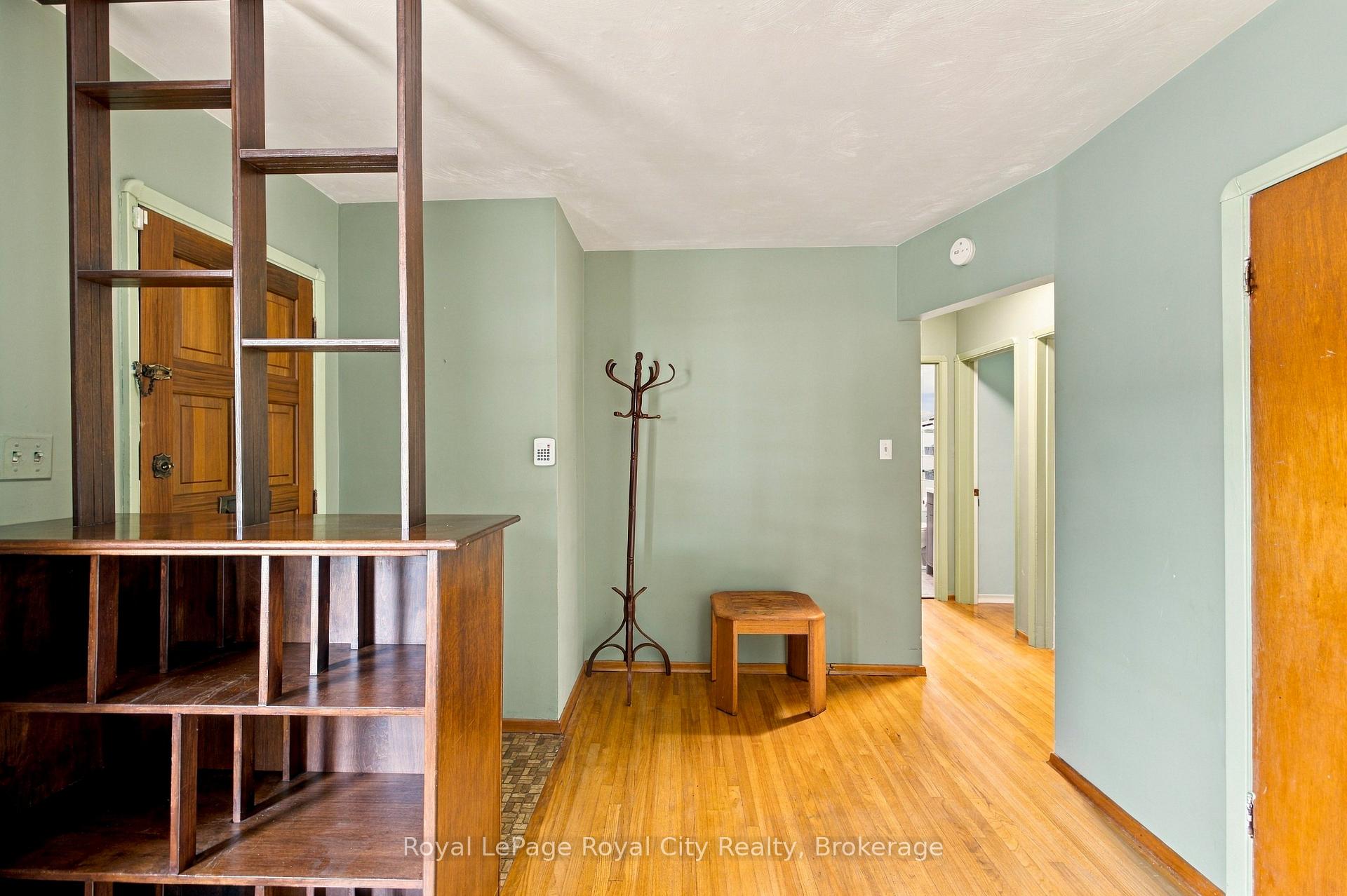 Photo 6 of 166 Victoria Road N, Guelph, St. George's — HOMEH