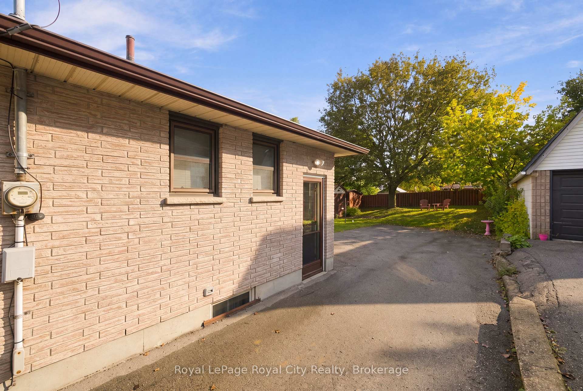 Photo 28 of 166 Victoria Road N, Guelph, St. George's — HOMEH