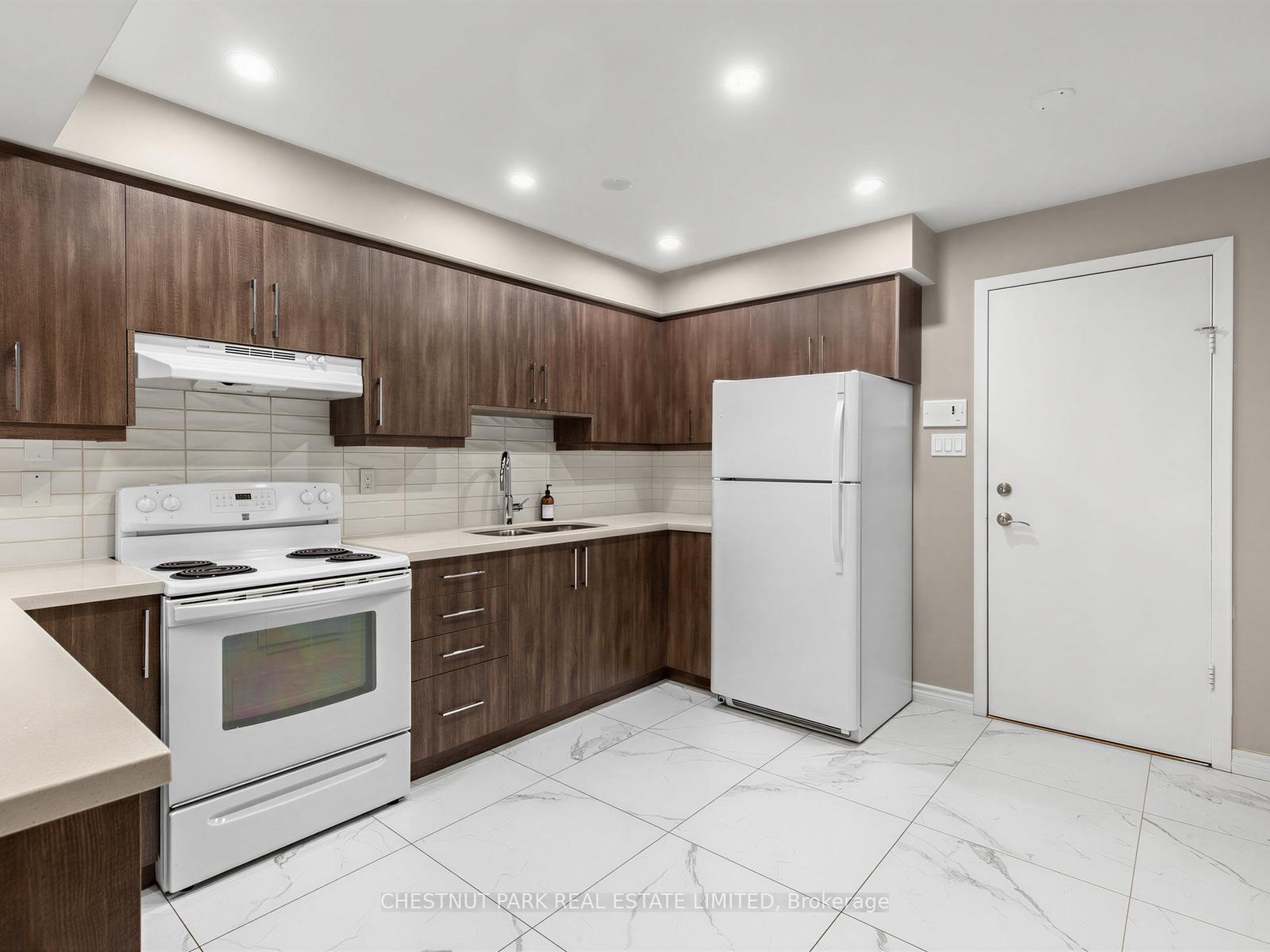 Photo 6 of Unit 2, 880 Broadview Avenue, Toronto, Playter Estates-Danforth — HOMEH