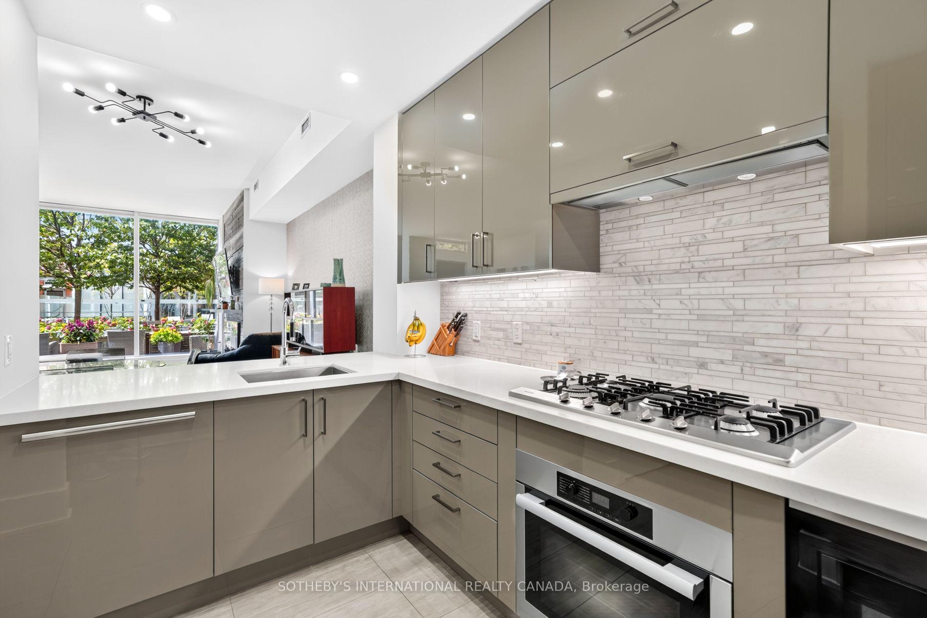 Photo 17 of Unit TH 114, 29 Queens Quay, Toronto, Waterfront Communities — HOMEH