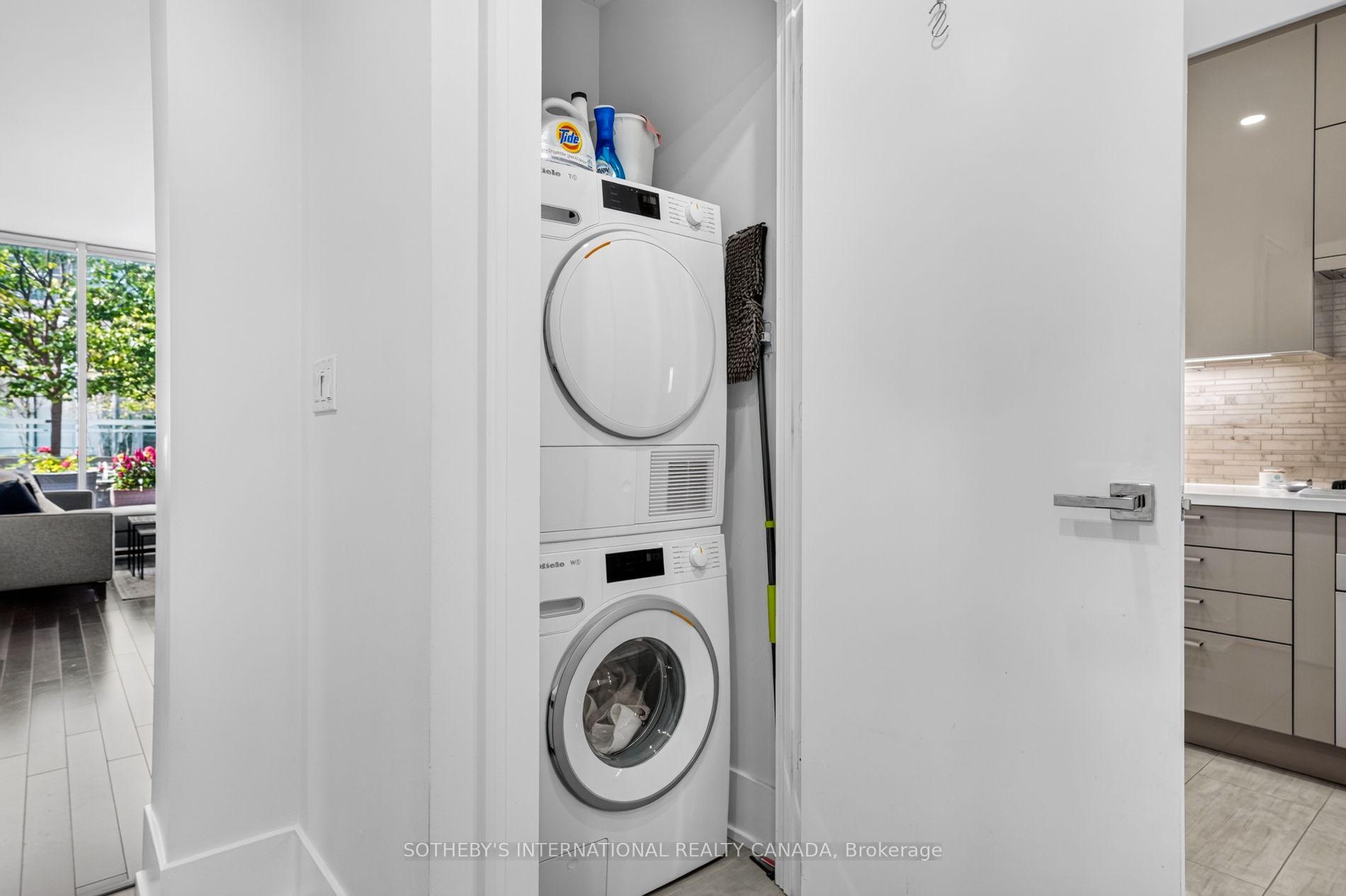 Photo 18 of Unit TH 114, 29 Queens Quay, Toronto, Waterfront Communities — HOMEH