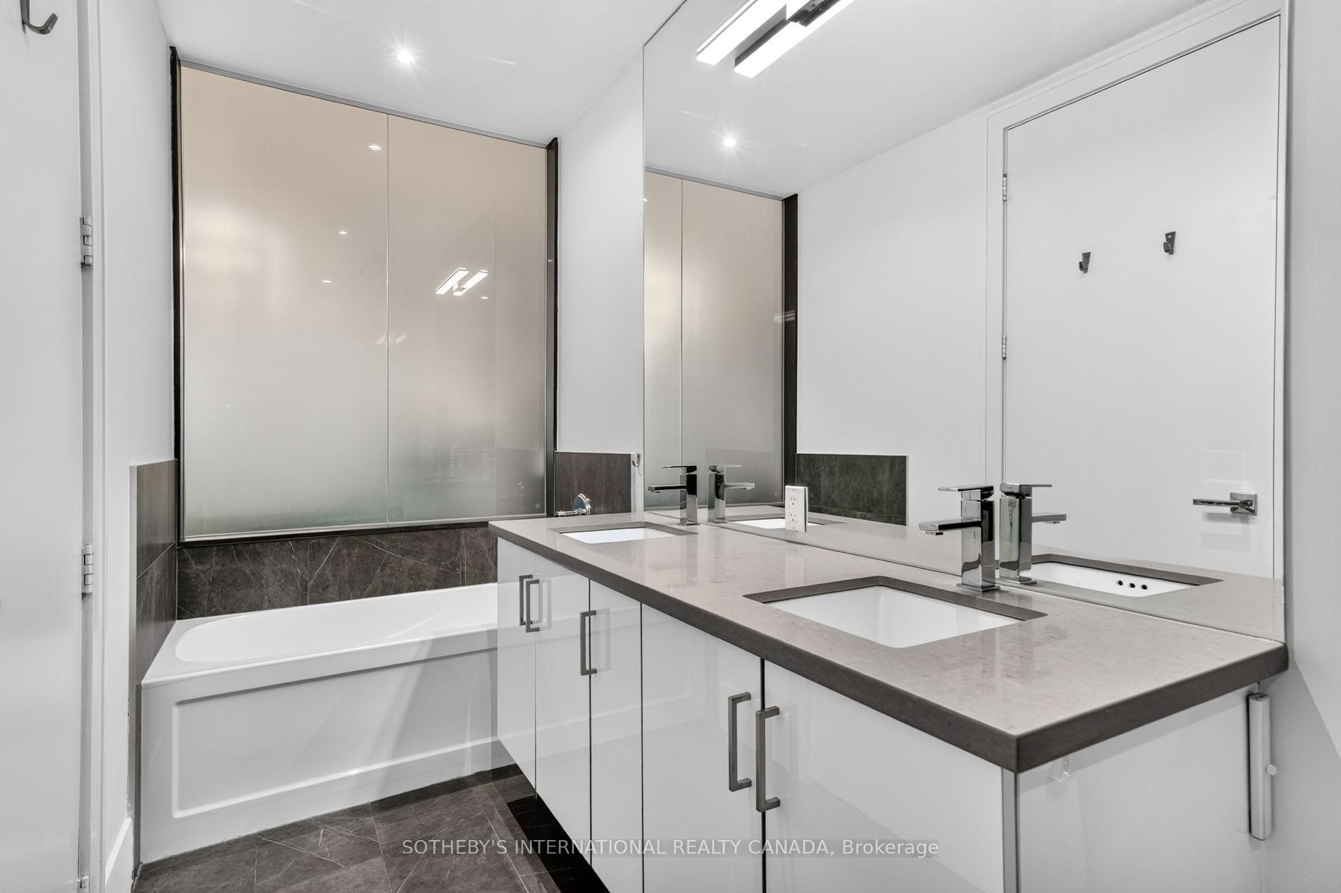 Photo 27 of Unit TH 114, 29 Queens Quay, Toronto, Waterfront Communities — HOMEH