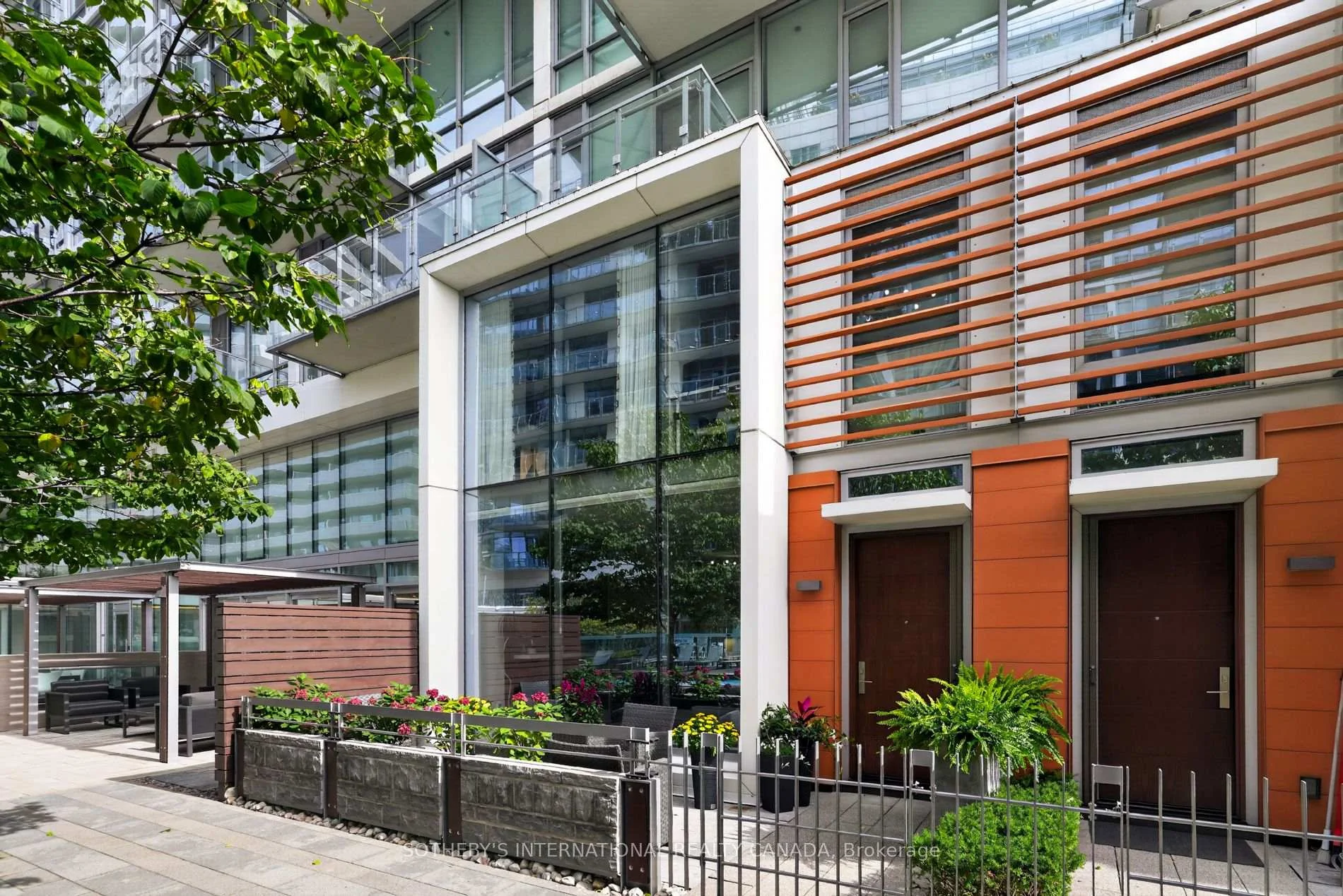 Photo 46 of Unit TH 114, 29 Queens Quay, Toronto, Waterfront Communities — HOMEH